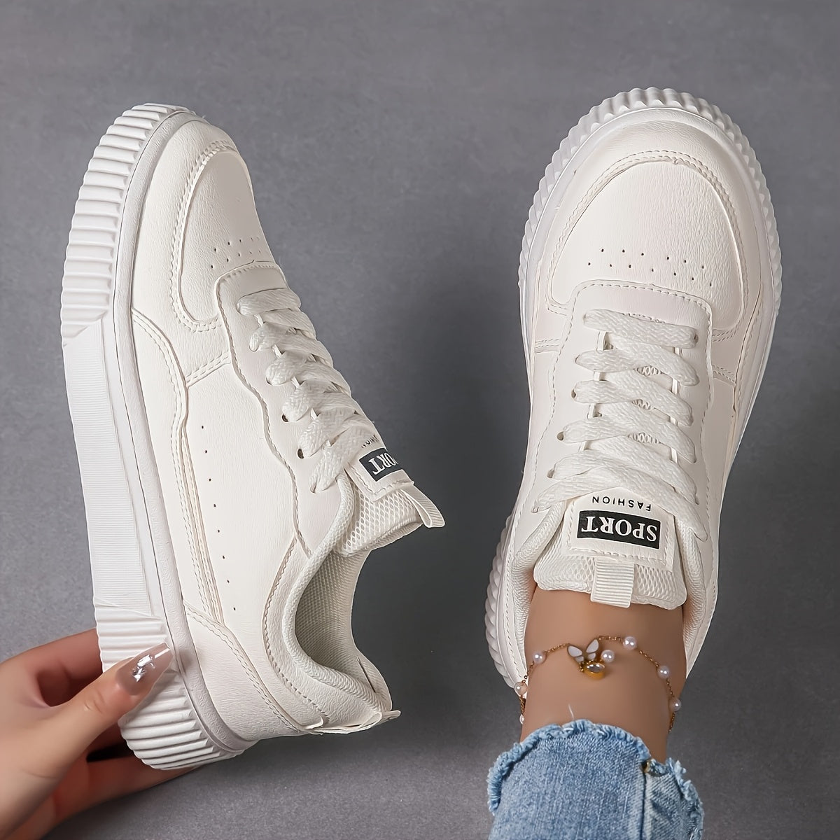 Unisex Low-Top Sneakers - White & Green colorblock design, Lace-Up Closure, Cushioned EVA Sole - All-Season Casual Shoes for Men & Women - Skateboarding, Everyday, Formal Events - Easy-Clean Synthetic Cover Upper, Everyday Fo