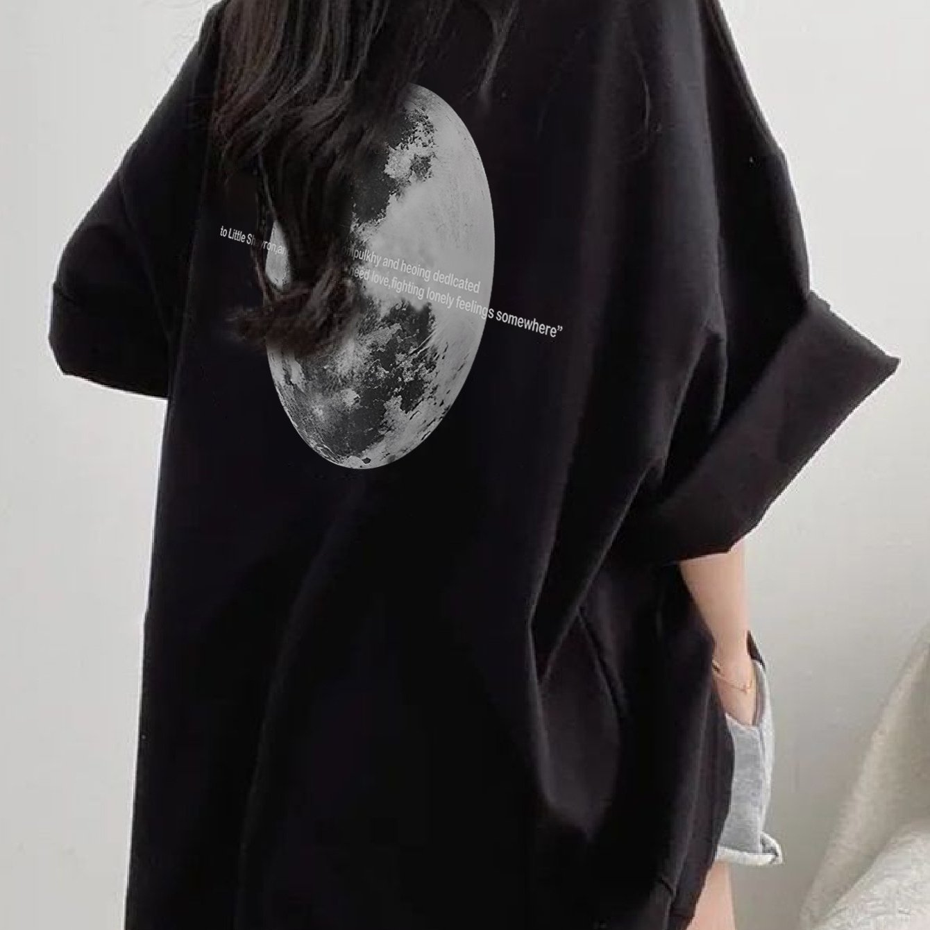 Vintage Style Women's T-Shirt, 100% Polyester Knit Fabric, Alphabet Moon Print, Loose Fit Short Sleeve Tee for Spring/Summer