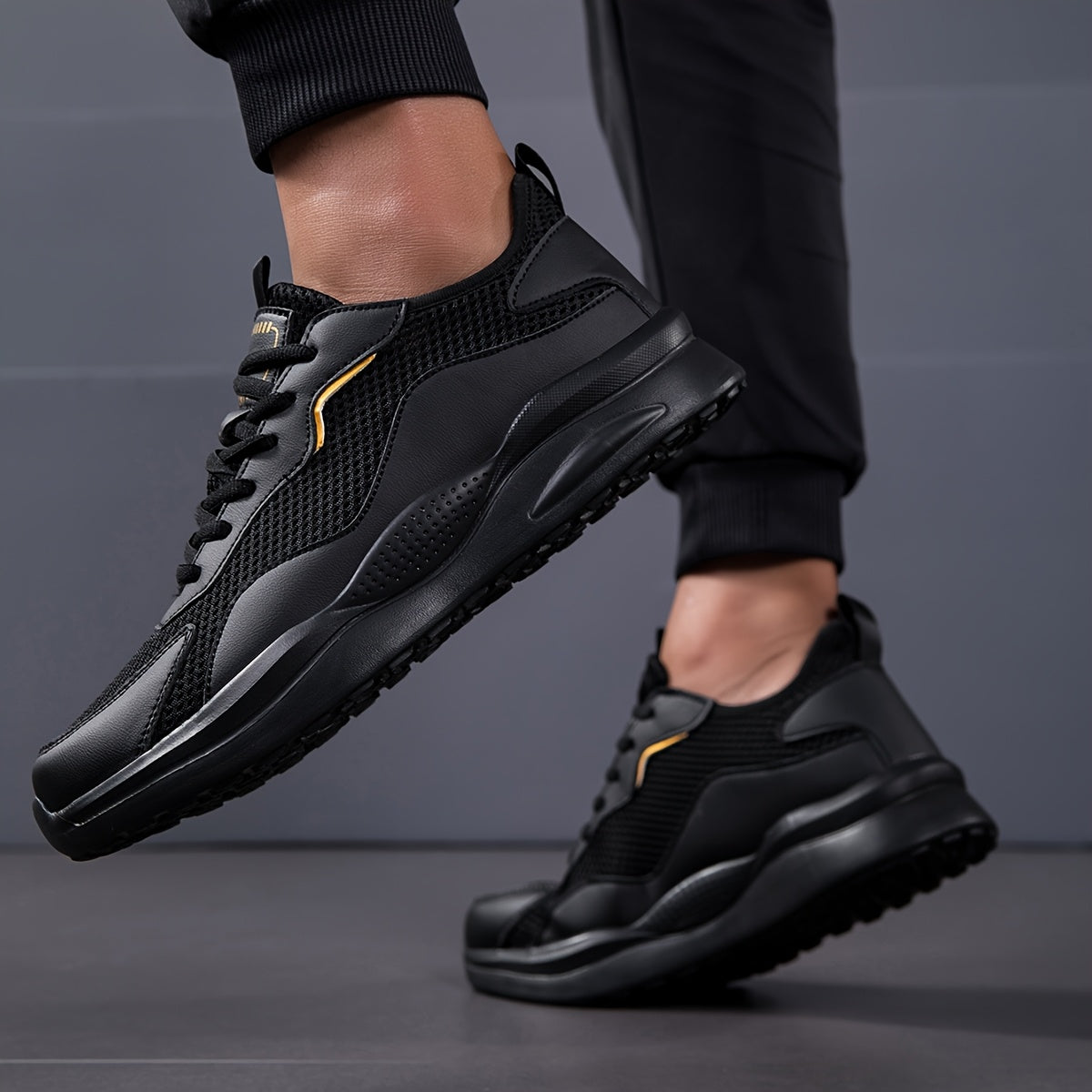 Men's 2025 New Summer Breathable Running Shoes - Lightweight Cushioned Sneakers with Golden Accents, Low-Top Black Casual Shoes for Gym, Walking & Daily Wear, All-Season Comfort, Sleek Sporty Design, Durable Traction Footwear