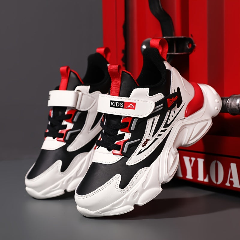Casual Stylish Sports Shoes That Are Windproof And Waterproof.
