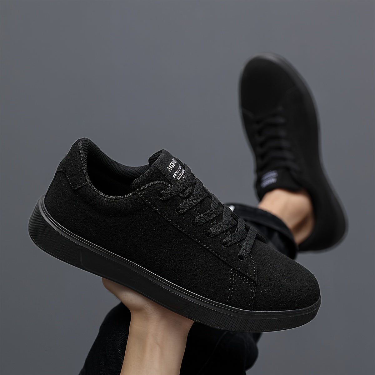 Men's Trendy Solid Skate Shoes, Comfy Non Slip Casual Lace Up Sneakers For Men's Outdoor Activities