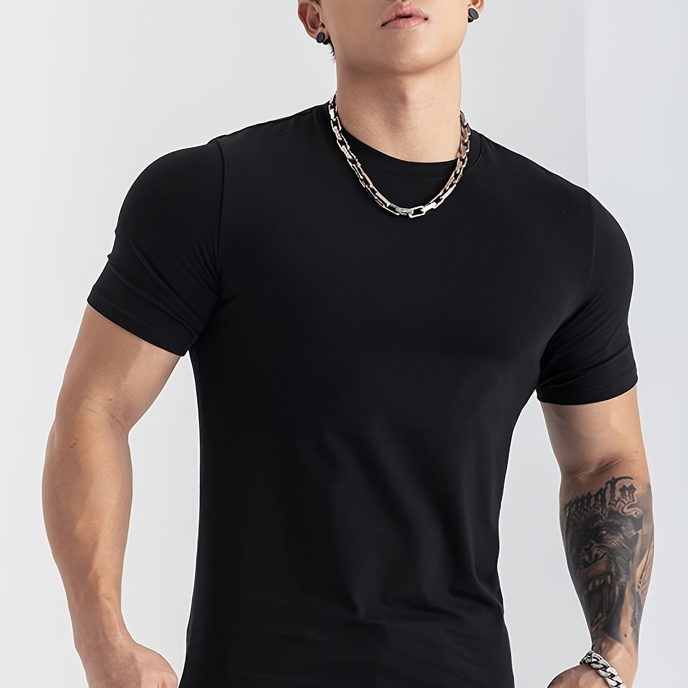 Men's Summer Athletic T-Shirt - Moisture-Wicking Stretch Fabric Slim Fit Round Neck Short Sleeve Tee for Gym, Running, Training - Solid Color Black, Gym Apparel | Machine Washable Top, Gym Shirts