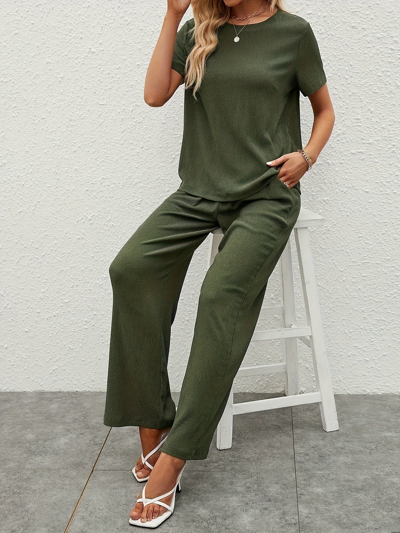 Women'S Olive Green Casual T-Shirt and Wide-Leg Pants Set - Solid Color, Loose Fit, Short Sleeve Top with Ruched Detail, High-Waisted Wide-Leg Pants, Perfect for Spring/Summer, Casual Attire|Ruched Detail Top|Comfortable Fit