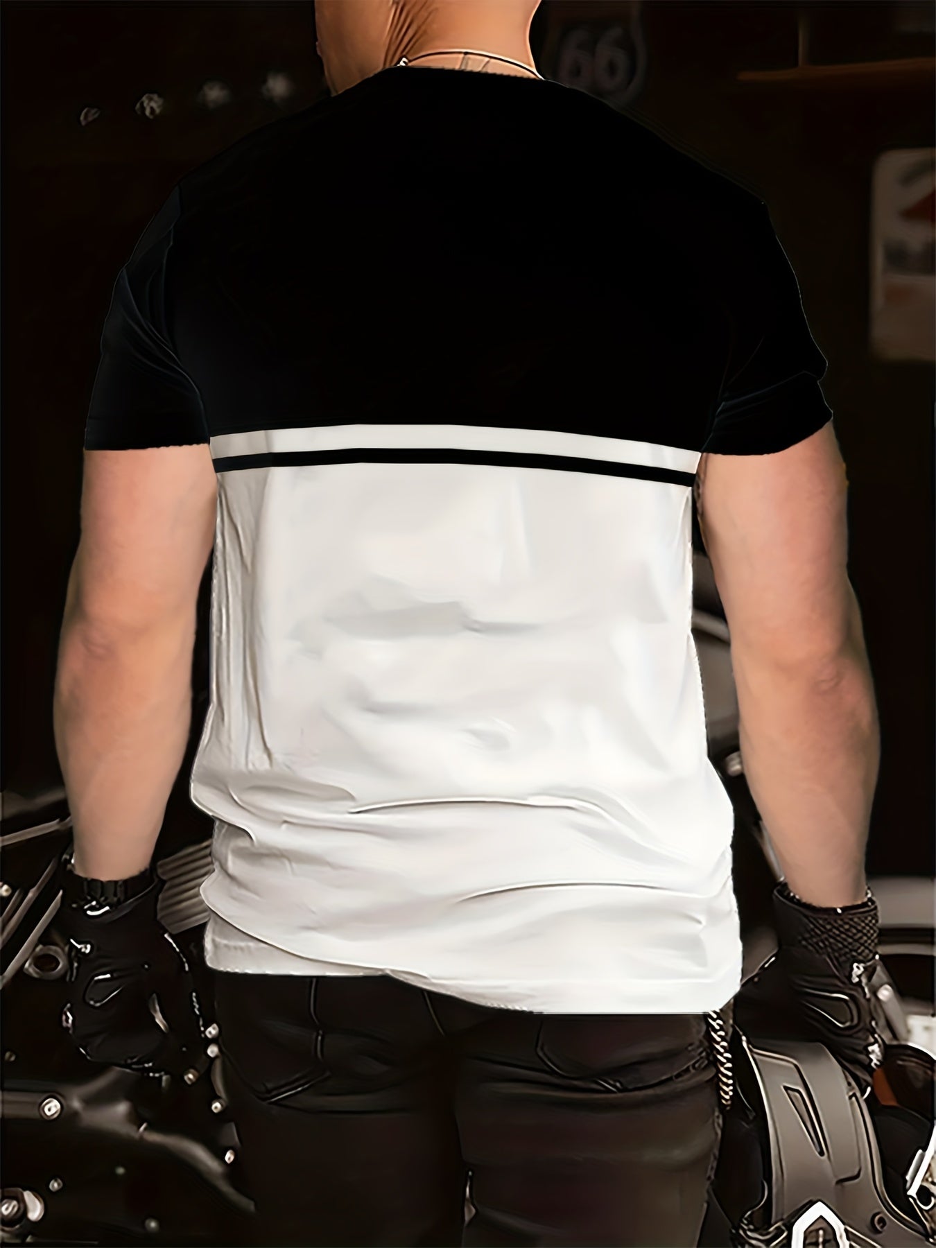 Men's casual short-sleeve round-neck striped polyester knit T-shirt, breathable, 110g/m², slightly stretchy, regular fit, smooth texture, suitable for summer weekend wear