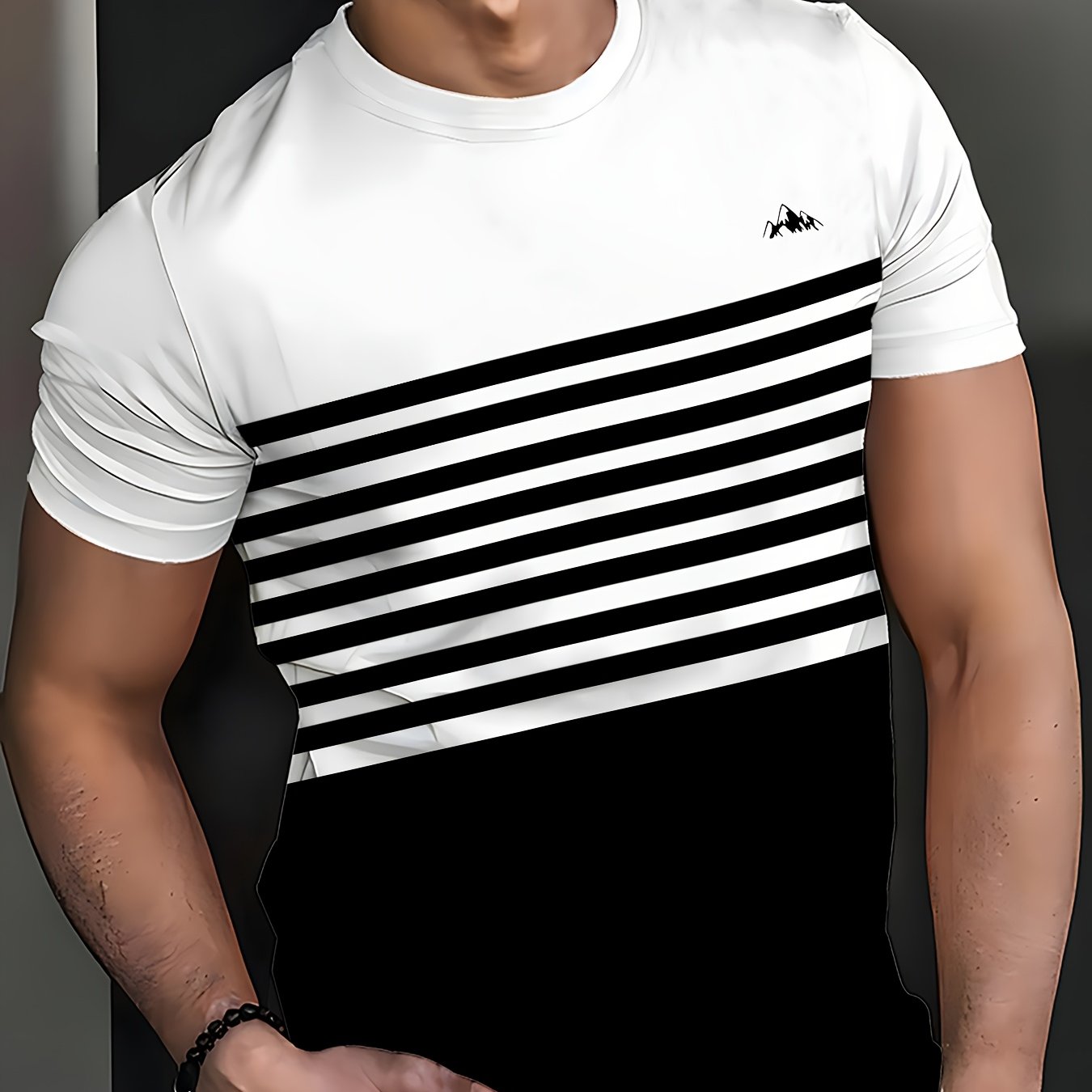 Stylish Men'S Top, a Short-Sleeve T-Shirt with Vibrant 3D Print Striped Patchwork And a Round Neck, Perfect for Summer Street Fashion And Casual Sports.