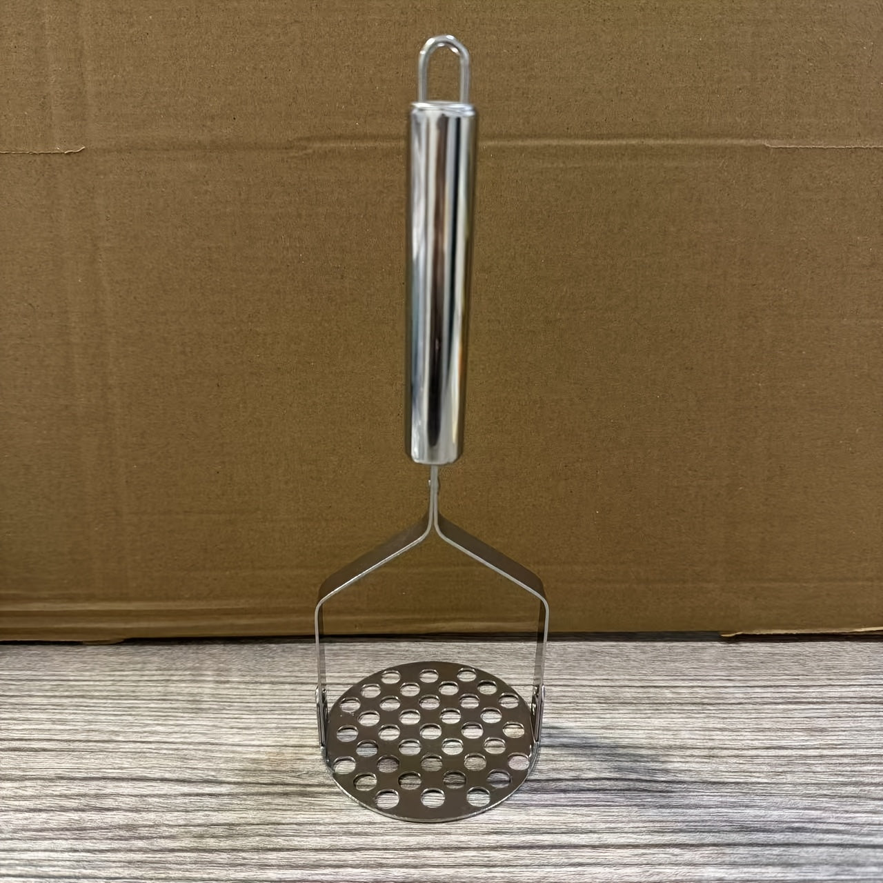 Stainless Steel Potato Ricer Masher - Manual Handheld Kitchen Press Tool for Vegetables, Fruits, Uncharged Cookware - Durable Multifunctional Crusher for Home and School Supplies