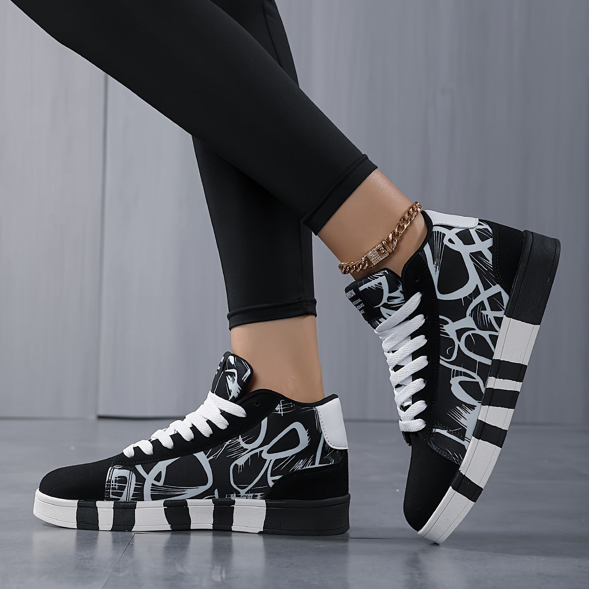 Women'S High-Top Casual Skate Shoes, Black and White Graffiti Design, Lightweight Fabric Lining, All-Season Rubber Sole Sneakers for Outdoor Sports and Hiking, Skate Shoes