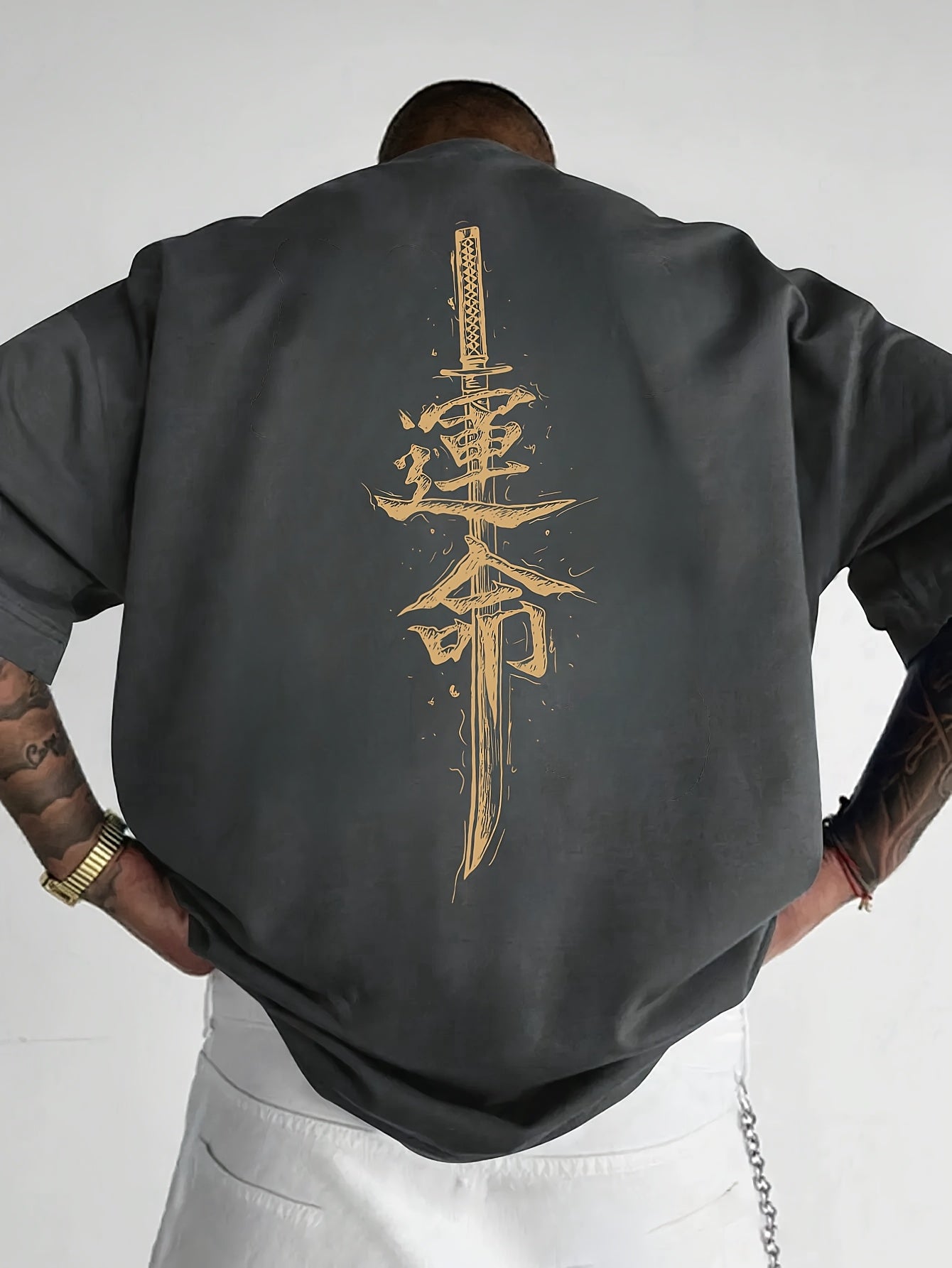 Men'S Japanese Samurai Sword Graphic T-Shirt - Casual Loose Fit Crew Neck, Short Sleeve Tee with Red Stylized Japanese Katanas Design, Breathable Polyester for Spring & Summer Outdoor Wear