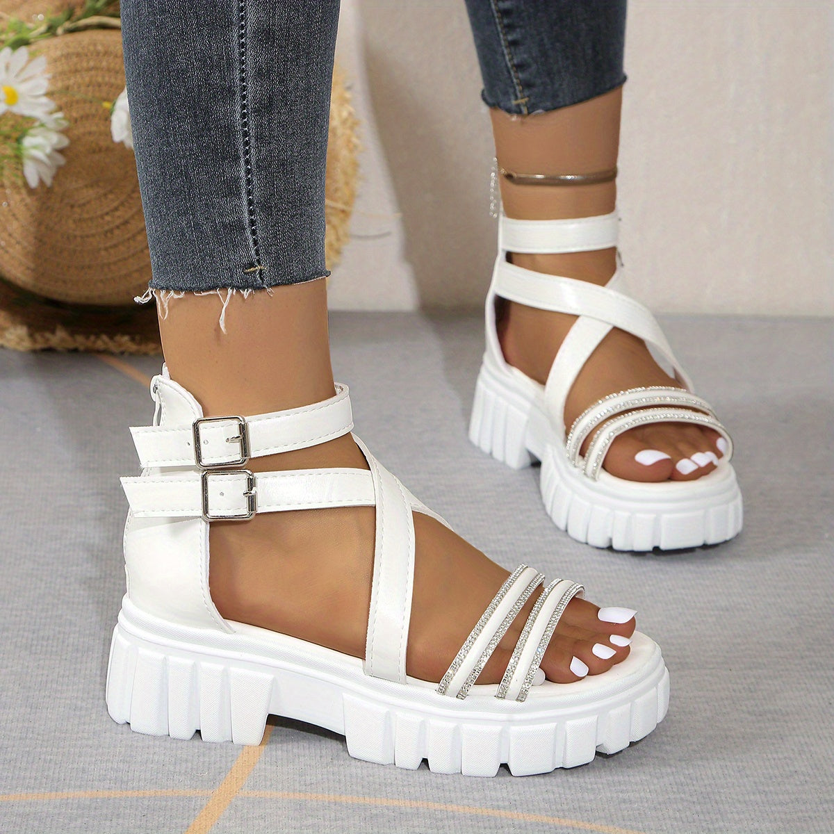 Women'S Summer Chunky Platform Sandals - Open-Toe Design with Adjustable Buckle Straps, White Faux Cover & Thick TPR Sole for Beach, Casual & Everyday Wear, Strappy Sandals, Beach Footwear, Stylish Footwear, Durable Footwear