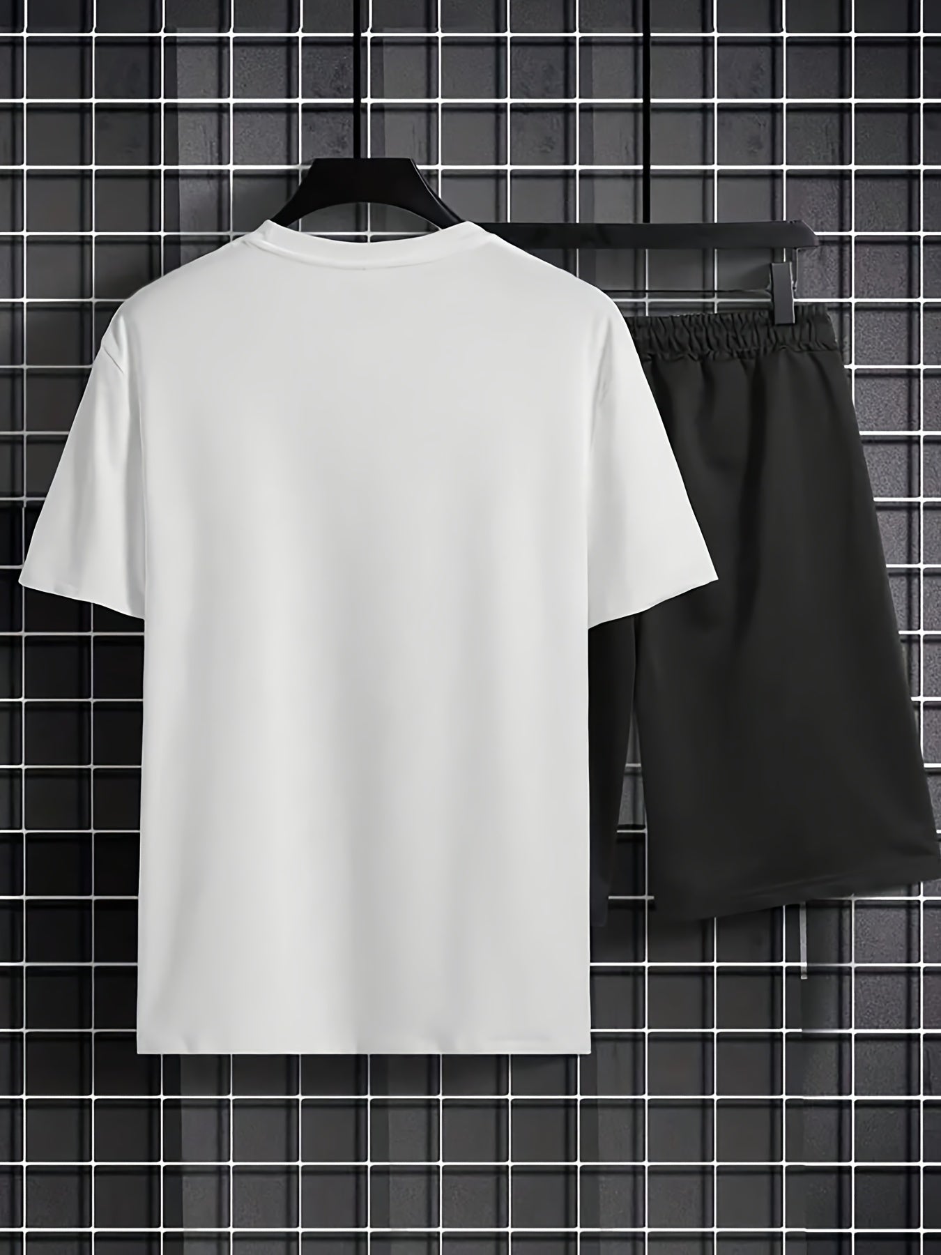 Men's suit short sleeve T-shirt and shorts