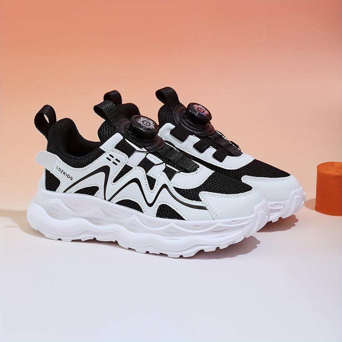 Boys' Fashion Outdoor Sports Shoes with Striped Design Suitable for Parties, Medium and Large Sizes