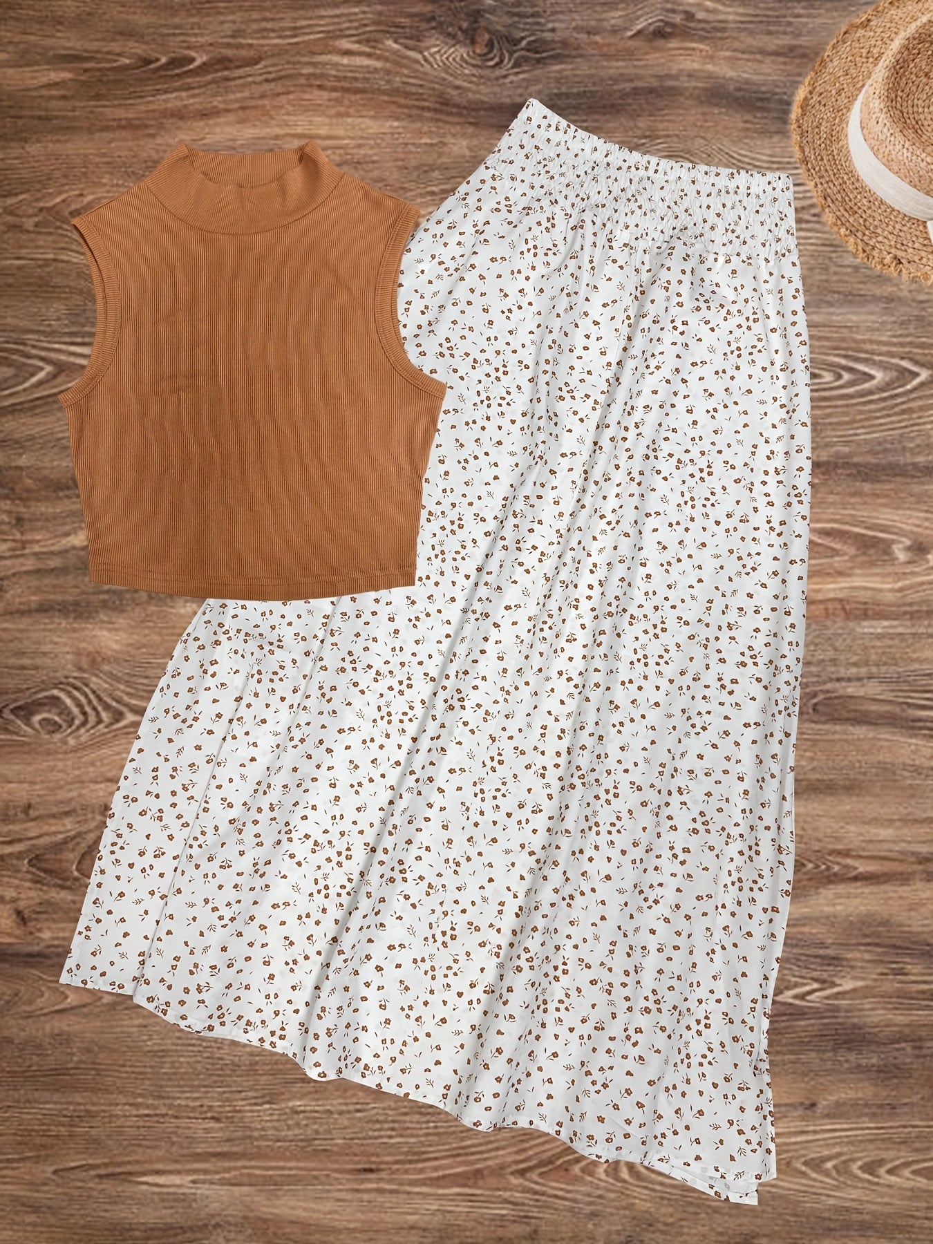 Summer Women's Daily Vacation Set with Small Floral Print Half Skirt and Sleeveless Top
