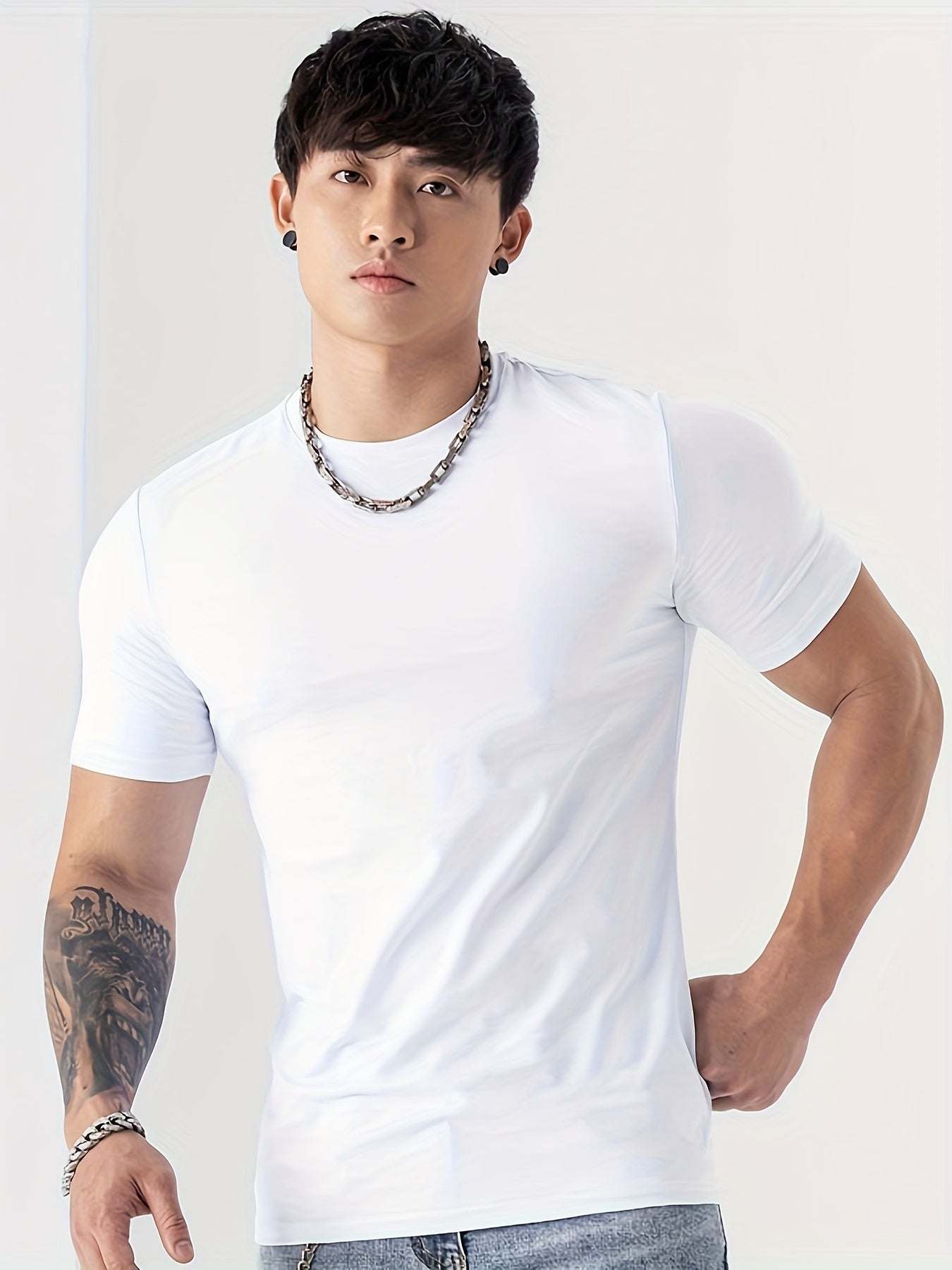 Men's Summer Athletic T-Shirt - Moisture-Wicking Stretch Fabric Slim Fit Round Neck Short Sleeve Tee for Gym, Running, Training - Solid Color Black, Gym Apparel | Machine Washable Top, Gym Shirts