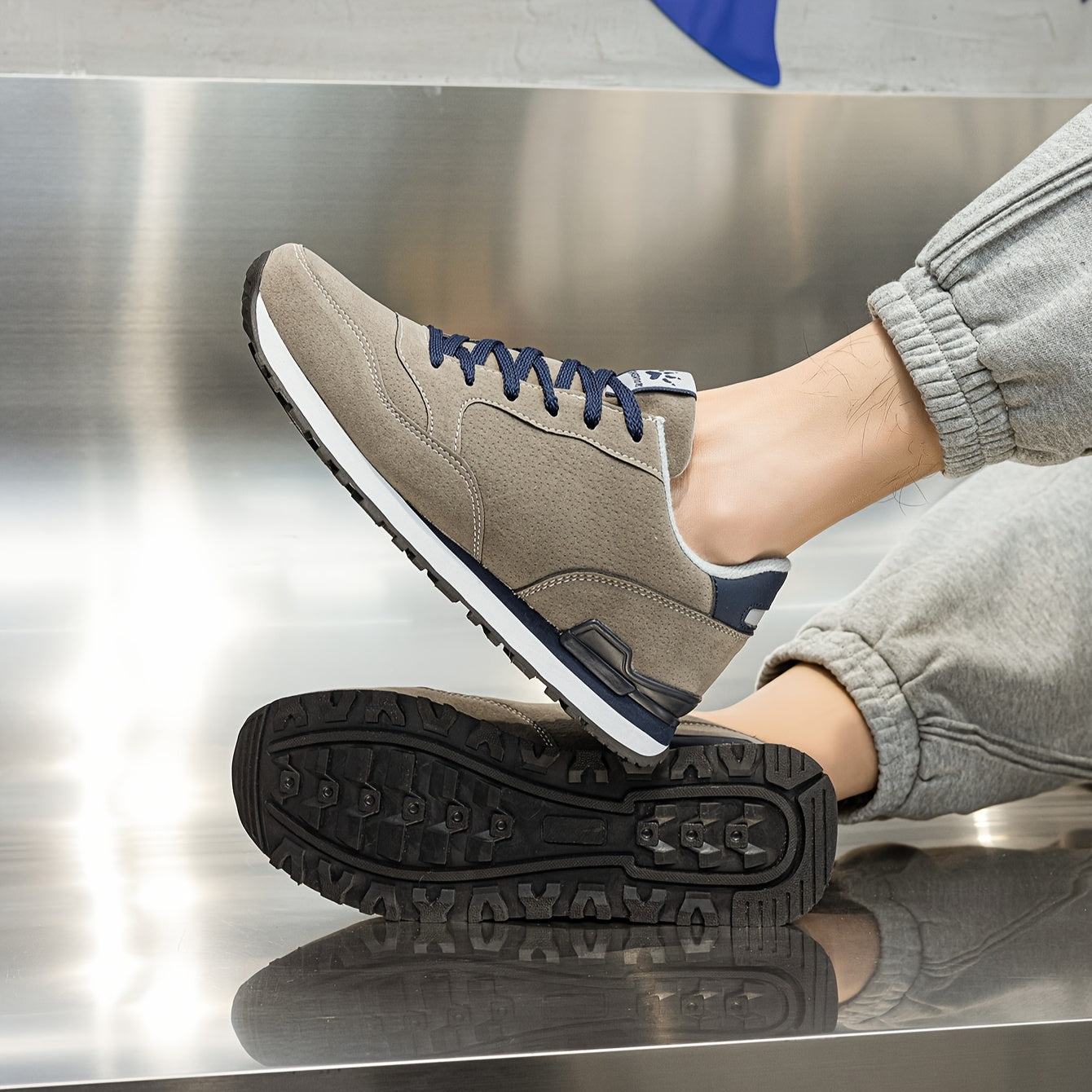 Men's Non-Slip Sneakers - All-Season Lace-Up Sneakers with Cushioned PU Sole, Beige/Blue Accent Low-Top Design for Gym, Hiking, Everyday - Non-Marking Tread, Durable & Easy-Clean Casual Shoes, Hiking Sneakers, Gym Footwear, R