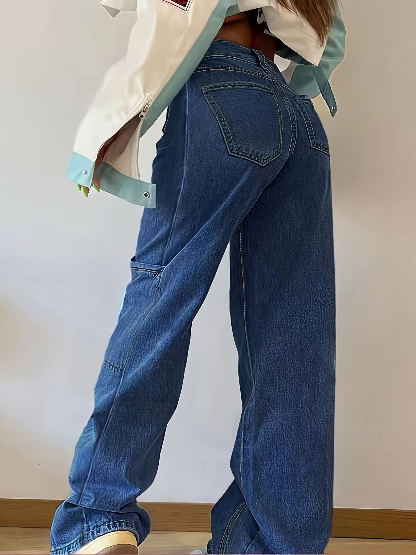 Chic Plus Size կանացի ուղիղ ջինսեր կողային գրպաններով - Comfort Fit ջինս միաձույլ գույնով, լվացվող մեքենայում