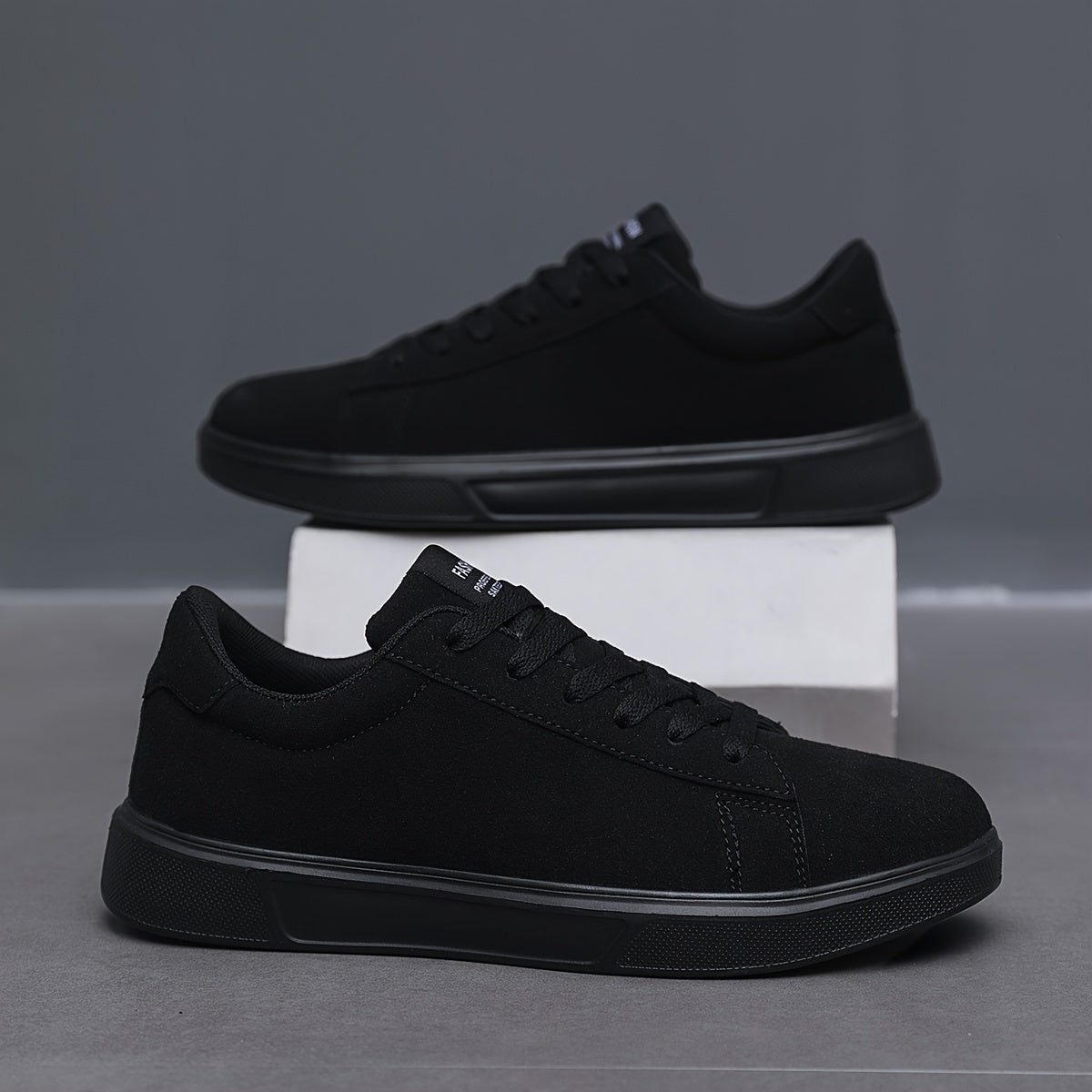 Men's Trendy Solid Skate Shoes, Comfy Non Slip Casual Lace Up Sneakers For Men's Outdoor Activities