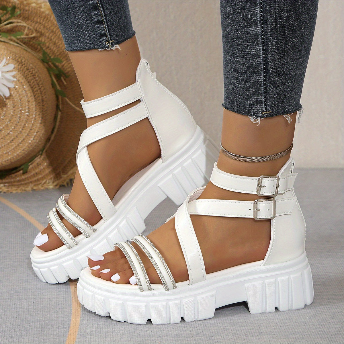 Women'S Summer Chunky Platform Sandals - Open-Toe Design with Adjustable Buckle Straps, White Faux Cover & Thick TPR Sole for Beach, Casual & Everyday Wear, Strappy Sandals, Beach Footwear, Stylish Footwear, Durable Footwear