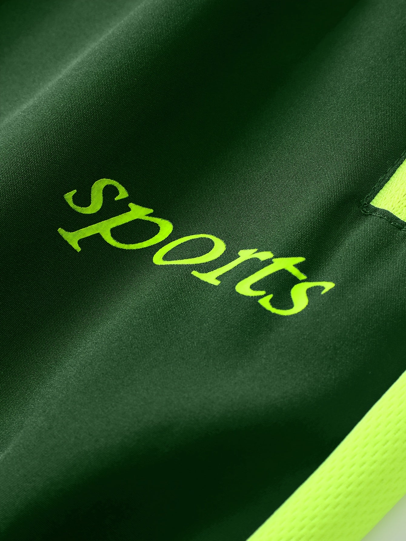 Men's Two-Tone Spliced Jacket and Pants Set in Fluorescent Green with 'Sports' Letter Print, Eye-Catching Fashion Design, Comfortable Soft Fabric, Essential Outfit for Home or Outdoor Wear TZ8030