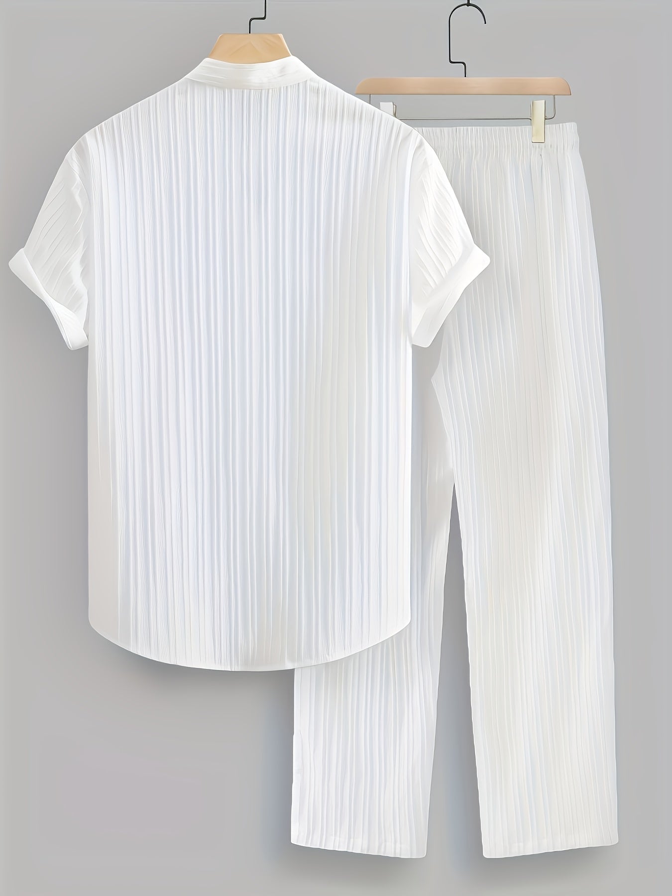2-Piece Men's Summer Striped Polyester Suit, Short Sleeve Stand Collar Shirt and Drawstring Pants, Non-Stretch Fabric, Suitable for Casual Wear and Beach Vacation, Solid Color