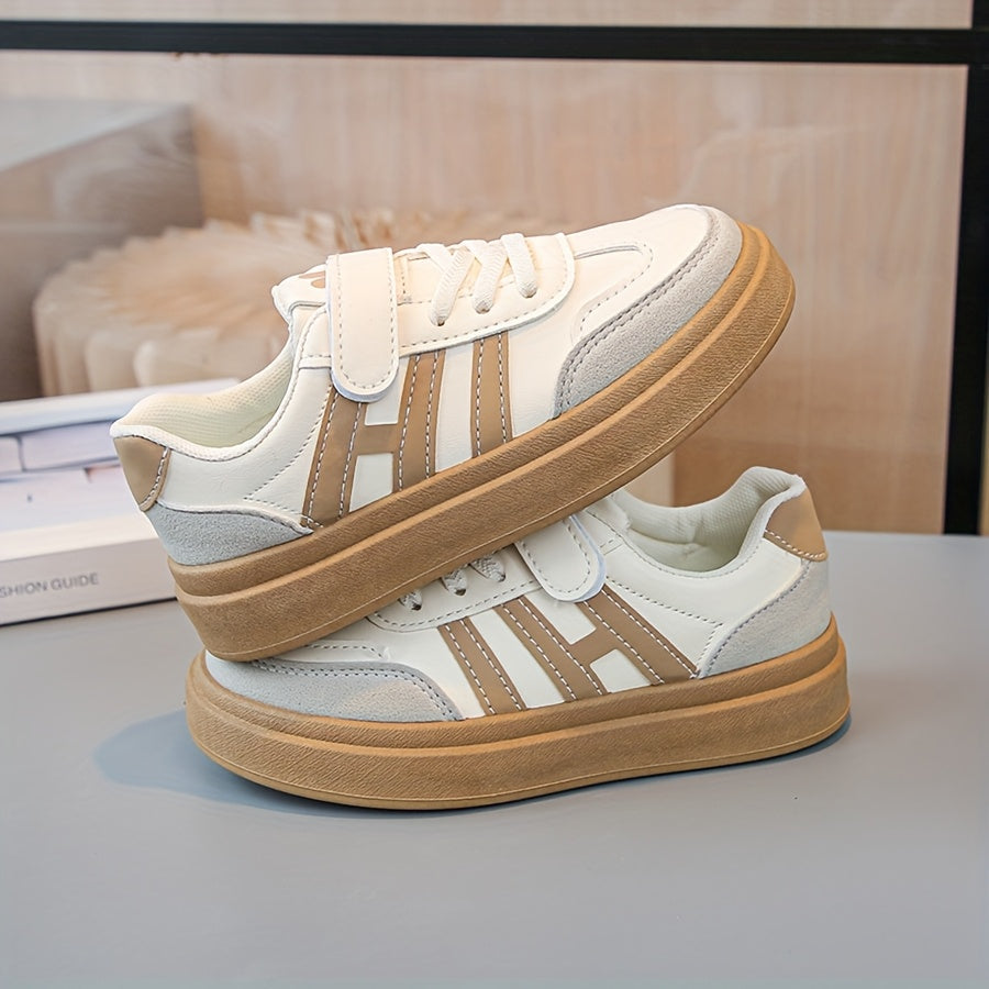 1 pair of Youngsters's spring and autumn new sports shoes, soft soled board shoes for boys and girls, versatile white shoes for girls