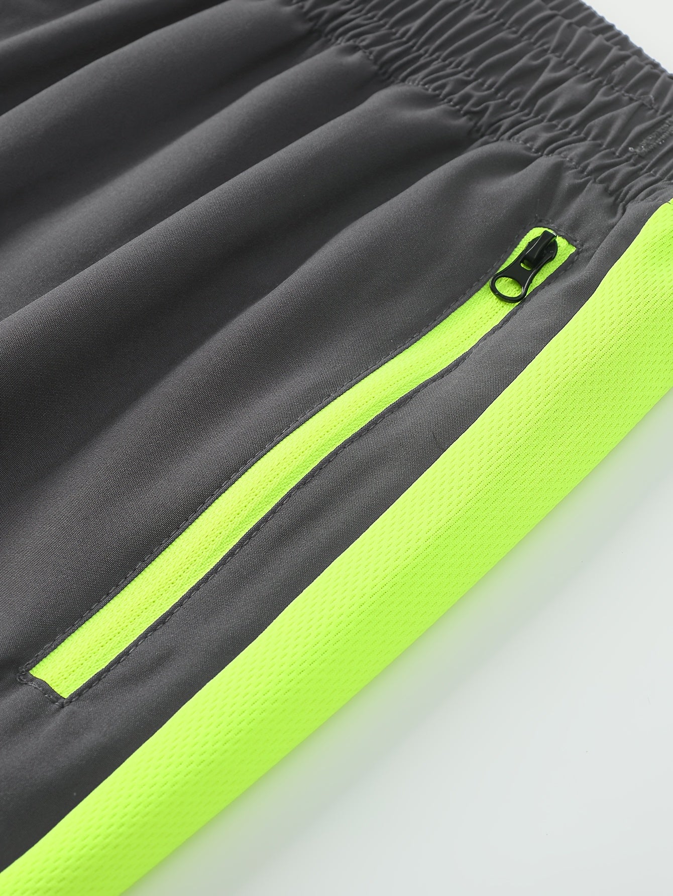 Men's Two-Tone Spliced Jacket and Pants Set in Fluorescent Green with 'Sports' Letter Print, Eye-Catching Fashion Design, Comfortable Soft Fabric, Essential Outfit for Home or Outdoor Wear TZ8030