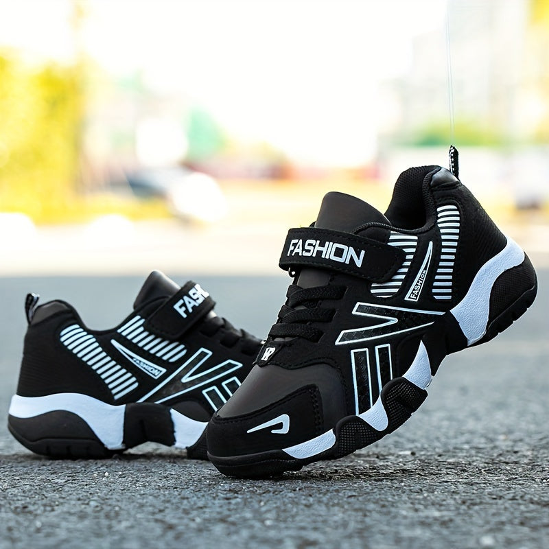 Children's comfortable and lightweight casual sports running shoes for all seasons
