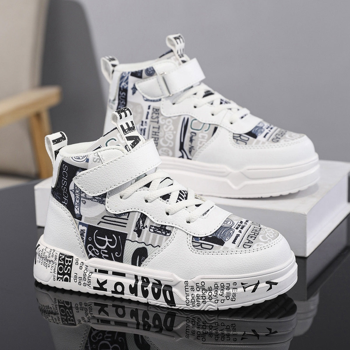 ' New Soft-Soled Sneakers - Random Letter Decor, Comfortable Outdoor Anti-Slip Skate Shoes, All-Season Trendy Unisex Casual Shoes for and
