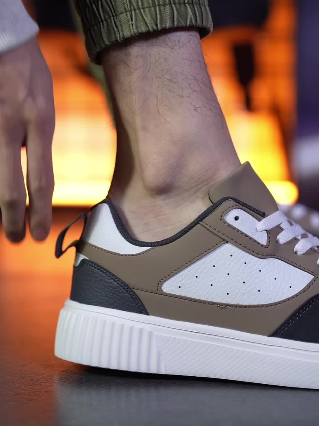 Men's Vintage-Style Sneakers - Lace-Up, Low-Top Skate Shoes with Thick Sole for All Seasons & Activities