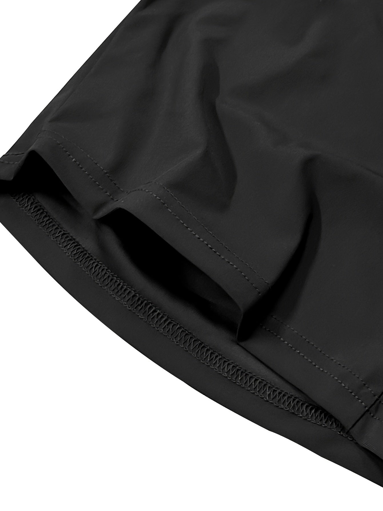 Men'S Summer Capri Pants Made from Highly Elastic Fabric, Featuring a Stylish Drawstring Elastic Waistband And Zip Pockets, Suitable for Casual Sports, Outdoor Activities, And Everyday Wear.