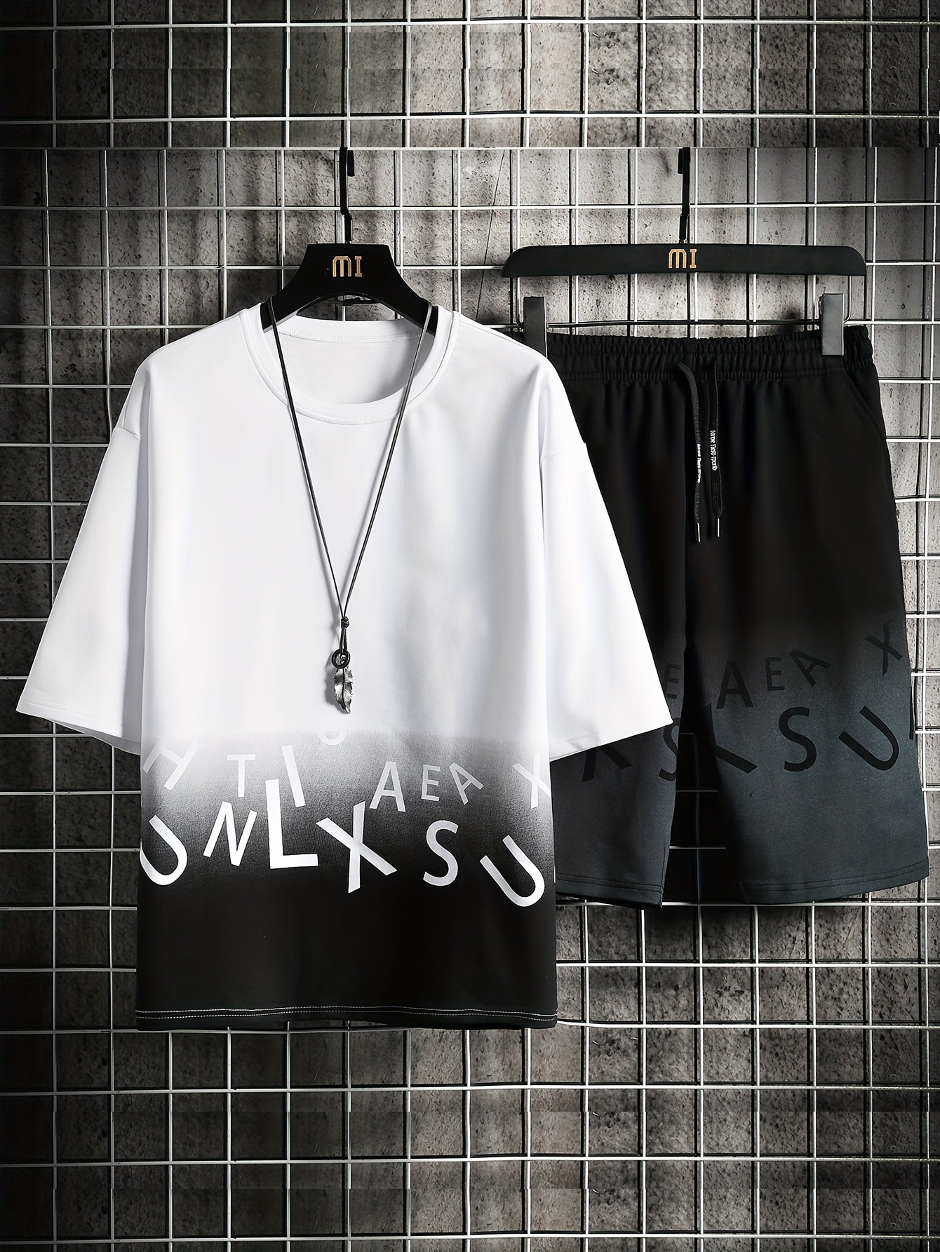 2-piece Men's Stylish Gradient Summer Outfit Set, Men's Short Sleeve Cotton Blend T-shirt & Drawstring Shorts Set