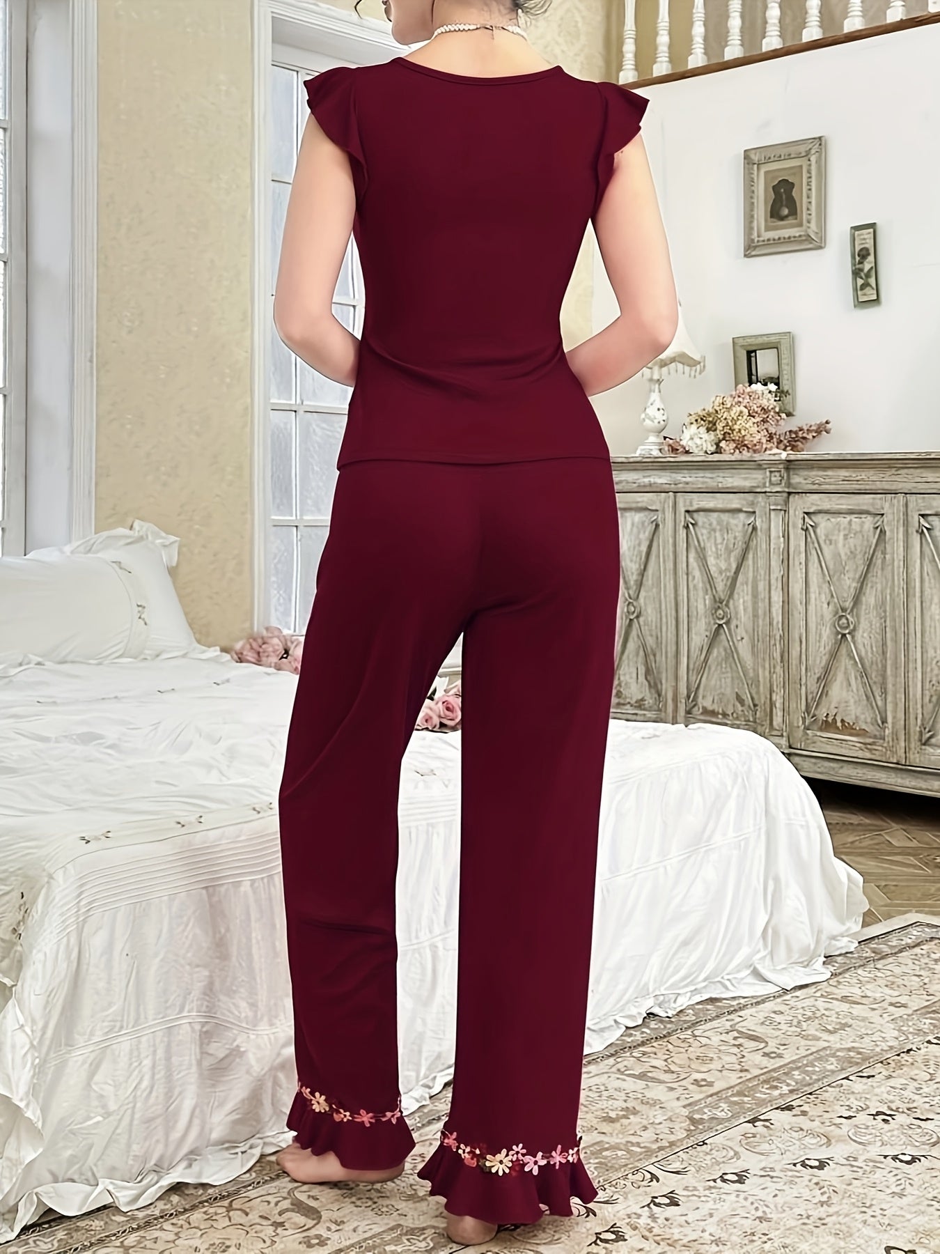 Elegant Women'S Floral Embroidered Colorful Small Floral Small Cap Sleeve Top and Ruffle Hem Pants Set