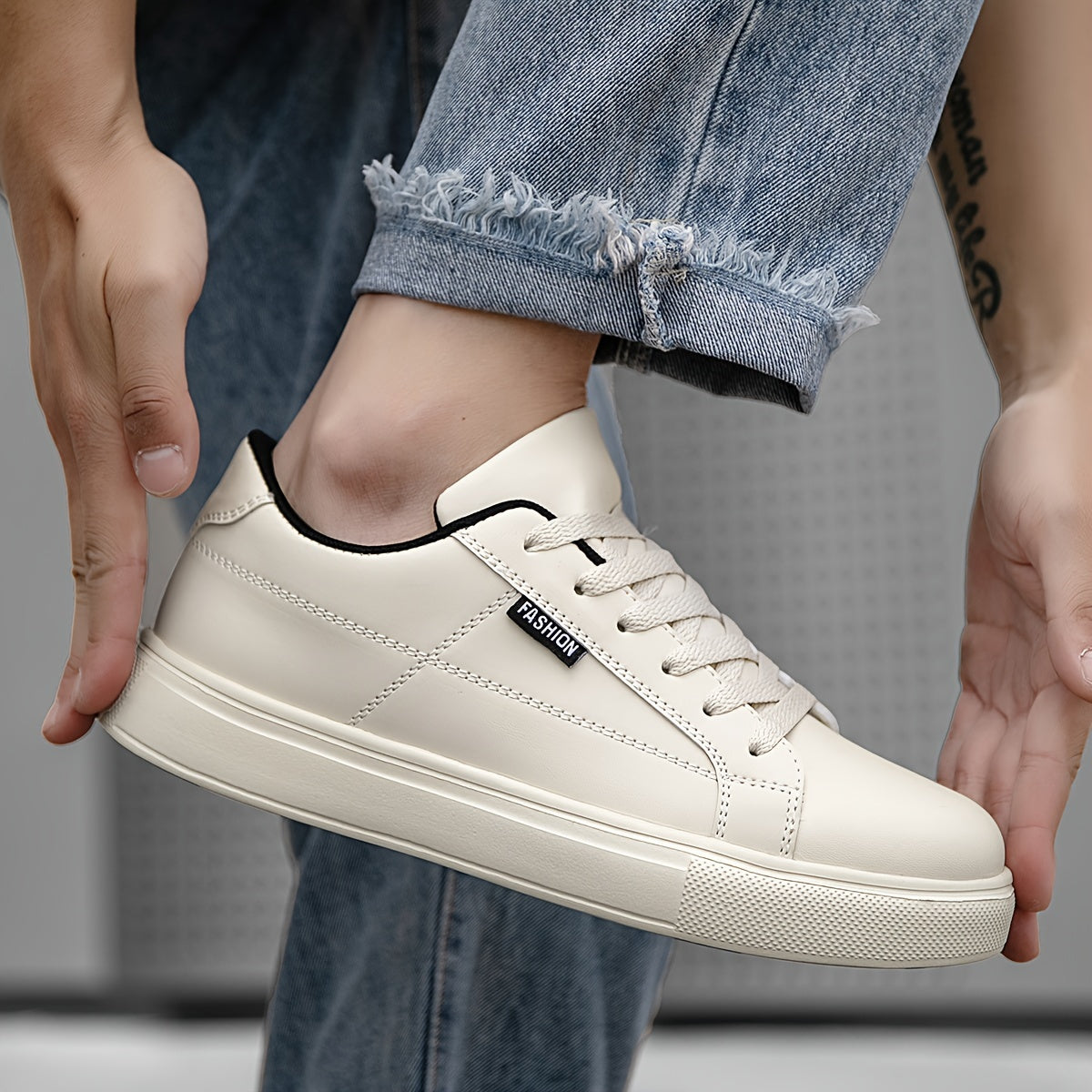 Men's Monochrome Casual Sneakers with White Accents - Comfortable, Easy to Match, Ideal for Everyday Use and Hiking