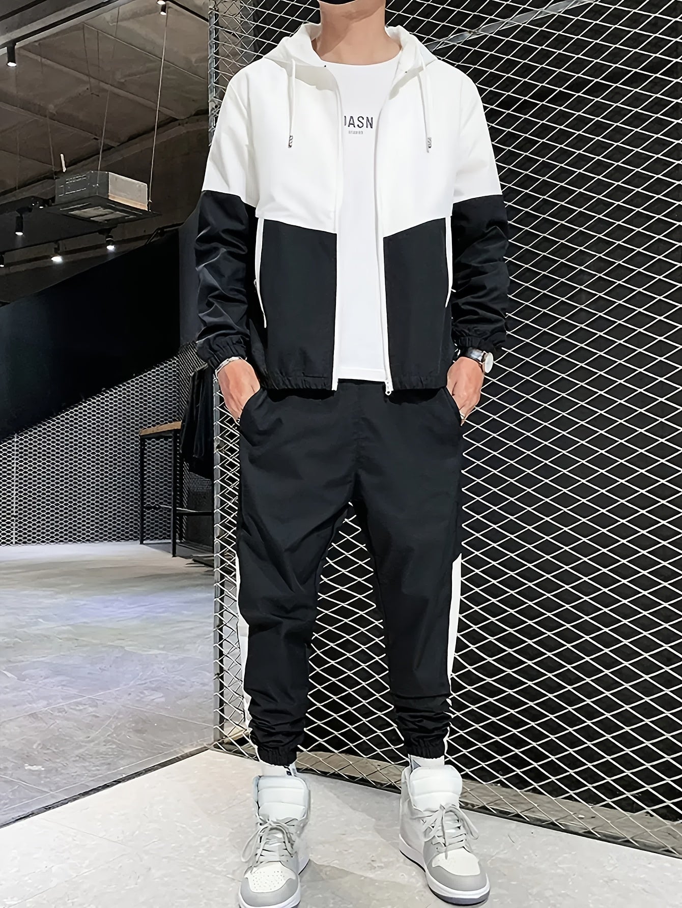 Men's Casual Athletic Hoodie and Pants Set - Color Block Design, Polyester, Machine Washable, Spring/Fall Sportswear, Blue & White Two-Piece Outfit, Everyday Activewear|Modern Athletic Look|Polyester Sportswear