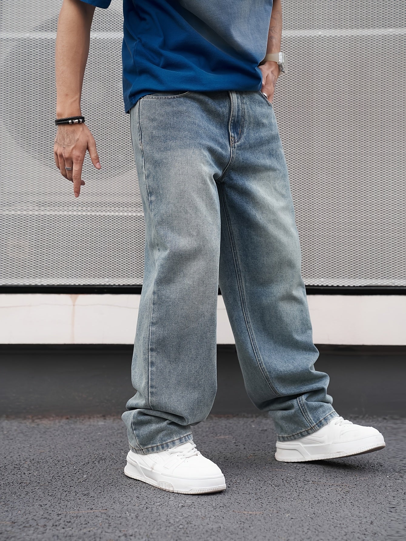 Men's Casual Straight-Leg Washed Denim Jeans - Light Blue, Loose Fit, Slant Pockets, Comfortable Blend for Casual Attire
