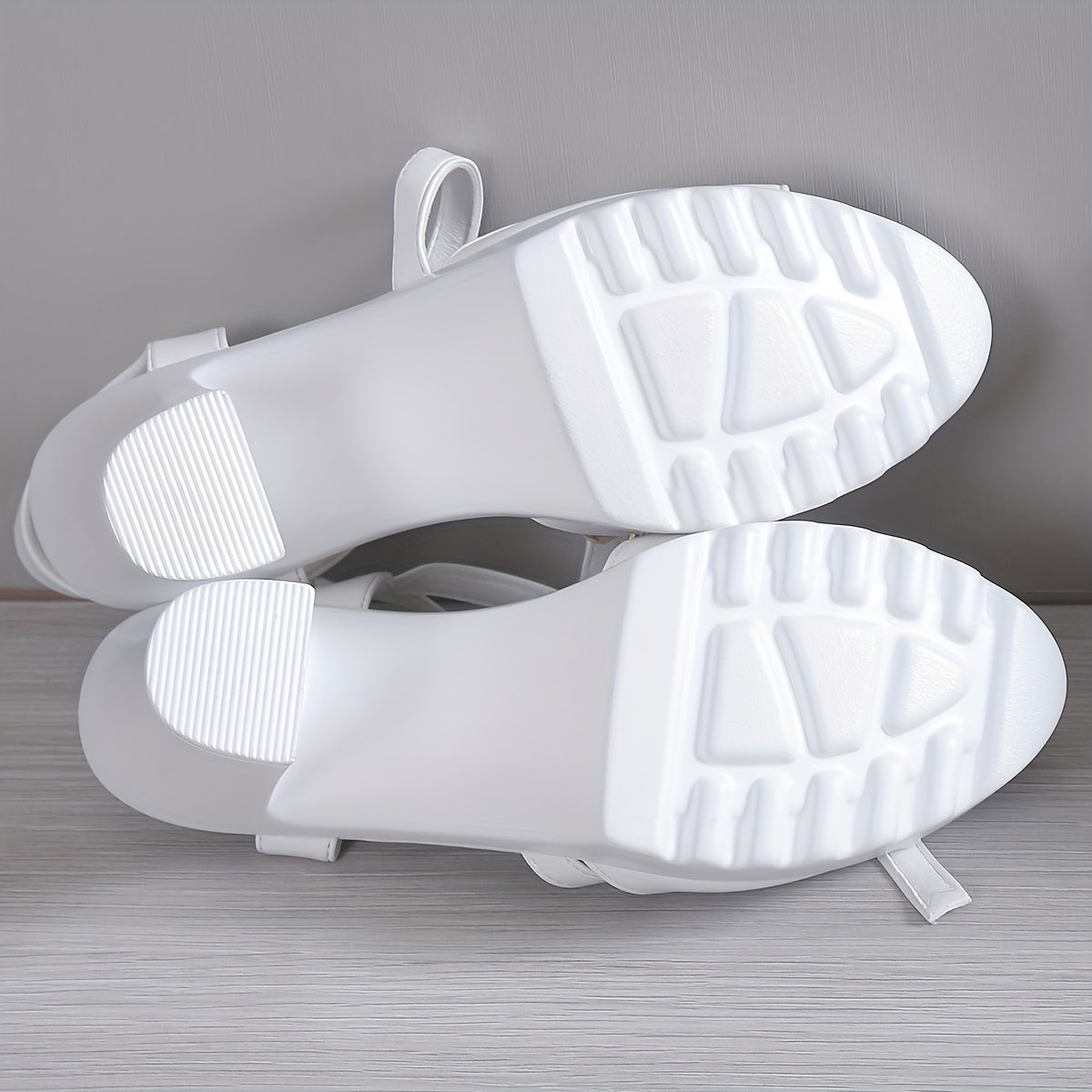 Women'S Summer Fashion Chunky Heel Sandals - White Open Toe with Buckle Strap, Comfortable PU Sole, Stylish High Heel Sandals for Casual Wear, Chunky Heel Sandals