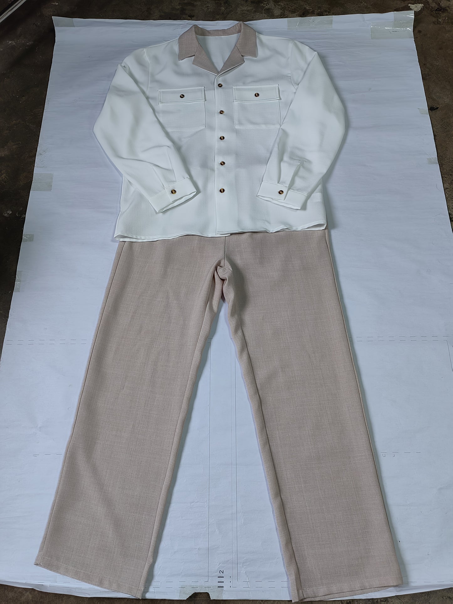 New Autumn And Winter Two-Piece Set Featuring a Color-Blocked Long-Sleeve Shirt with a Suit Collar And Straight-Leg Casual Trousers.