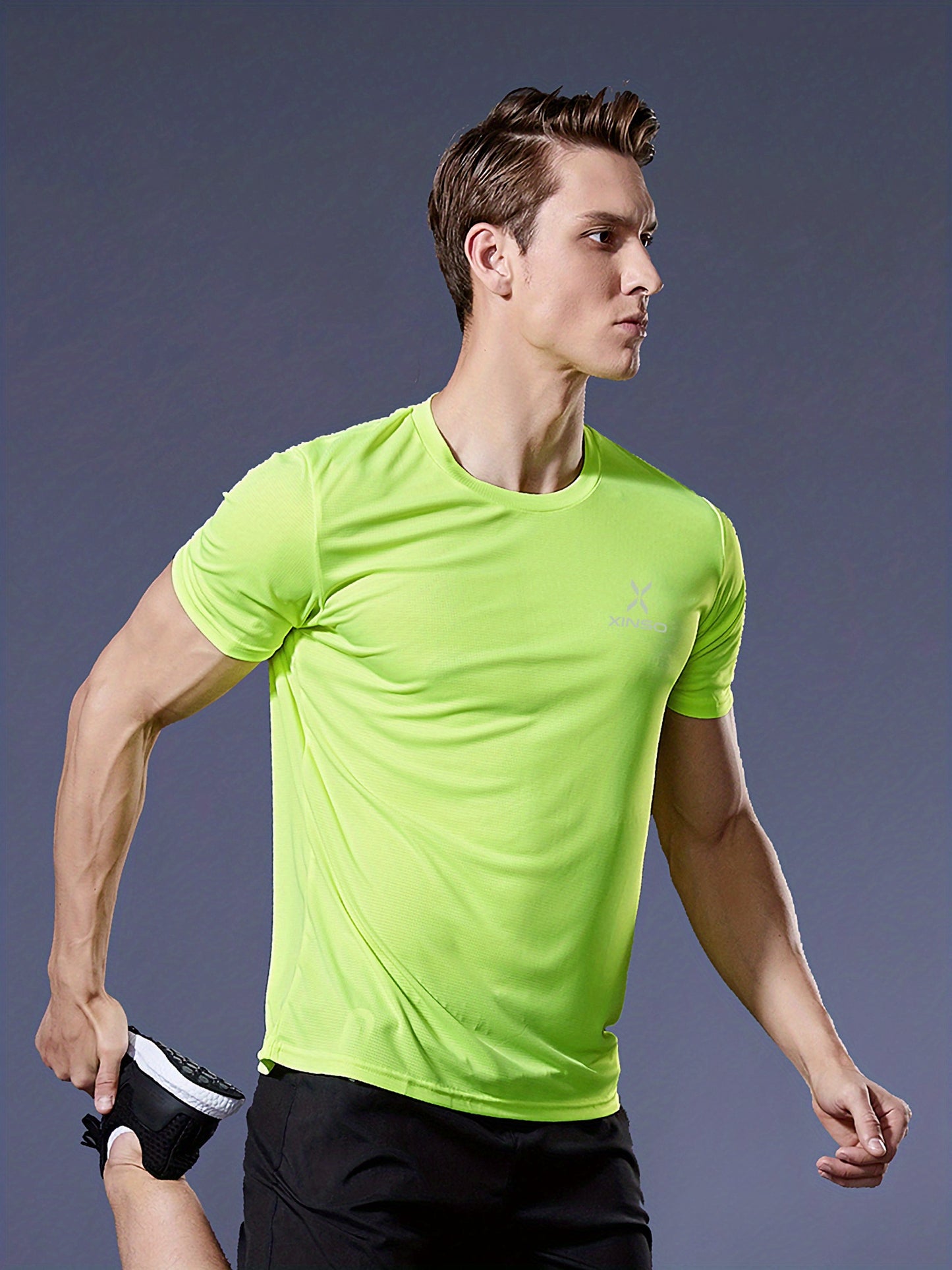 Men's Ultra-Thin T-Shirt with Round Neck, Lightweight and Breathable Performance Running Top for Gym Workouts