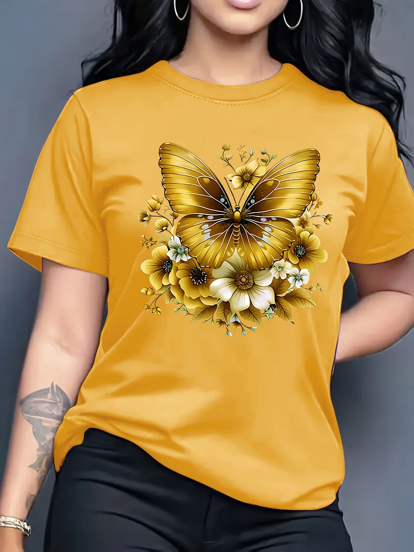 Women'S Floral Butterfly Print T-Shirt, Short Sleeve Crew Neck Casual Top for Spring & Summer, Vibrant Green with White & Blue Flowers, Perfect Birthday or Holiday Gift, Everyday Fashion | Vibrant Casual Top | Glossy Texture