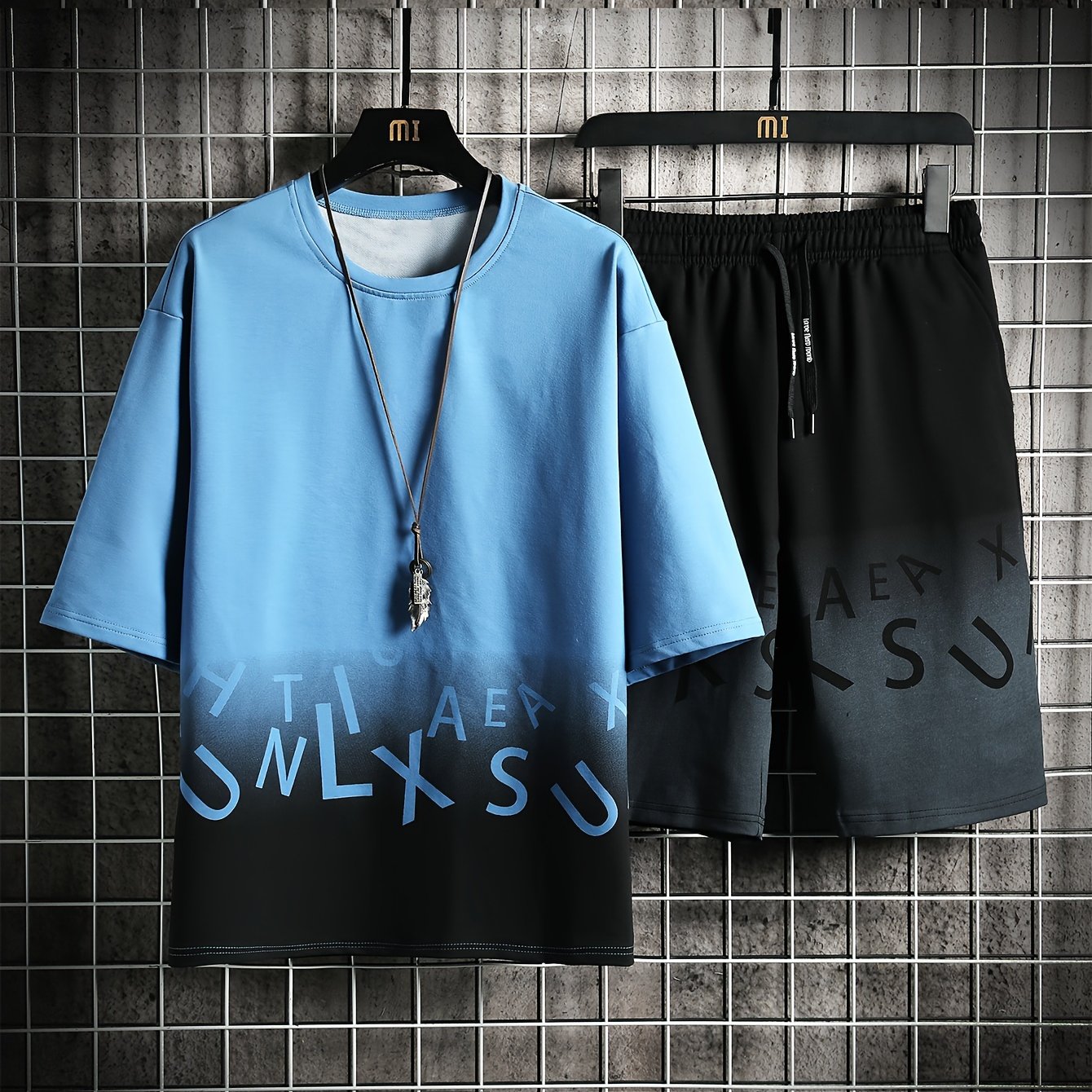 2-piece Men's Stylish Gradient Summer Outfit Set, Men's Short Sleeve Cotton Blend T-shirt & Drawstring Shorts Set