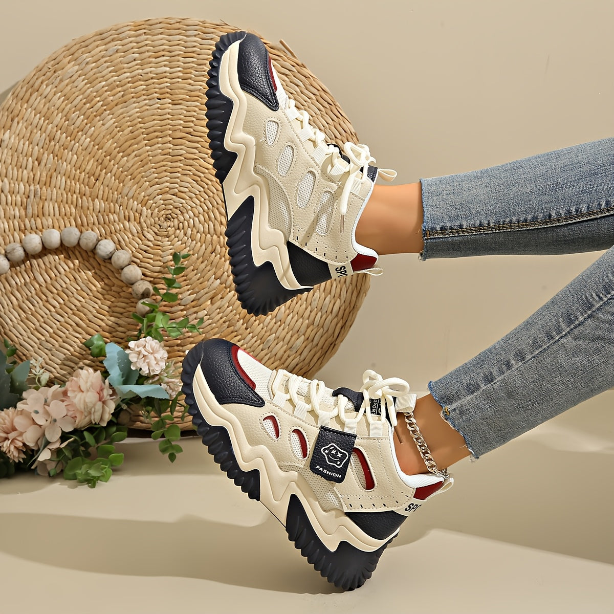 1 Pair Women'S Mid-Top Casual Sneakers, Fashion Mesh Design, Lace-Up Closure, Fabric Upper & Lining, Faux Sole, Textile Insole - Spring Season Footwear