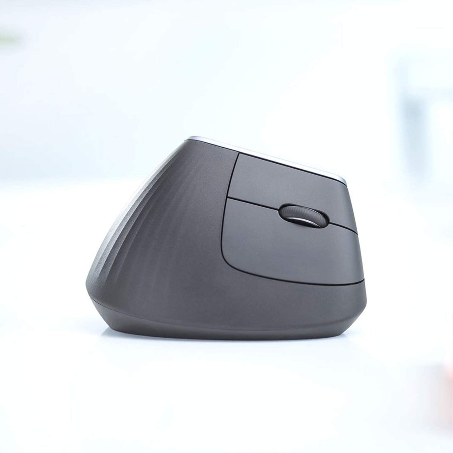Logitech MX Vertical Wireless Mouse – Ergonomic Design Reduces Muscle Strain, Move Content between 3 Windows and Apple Computers, Rechargeable, Graphite