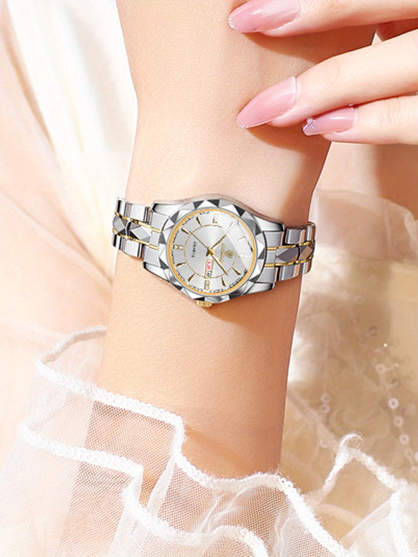 BINBOND Luxury Fashion Calendar Waterproof Women's Quartz Watch