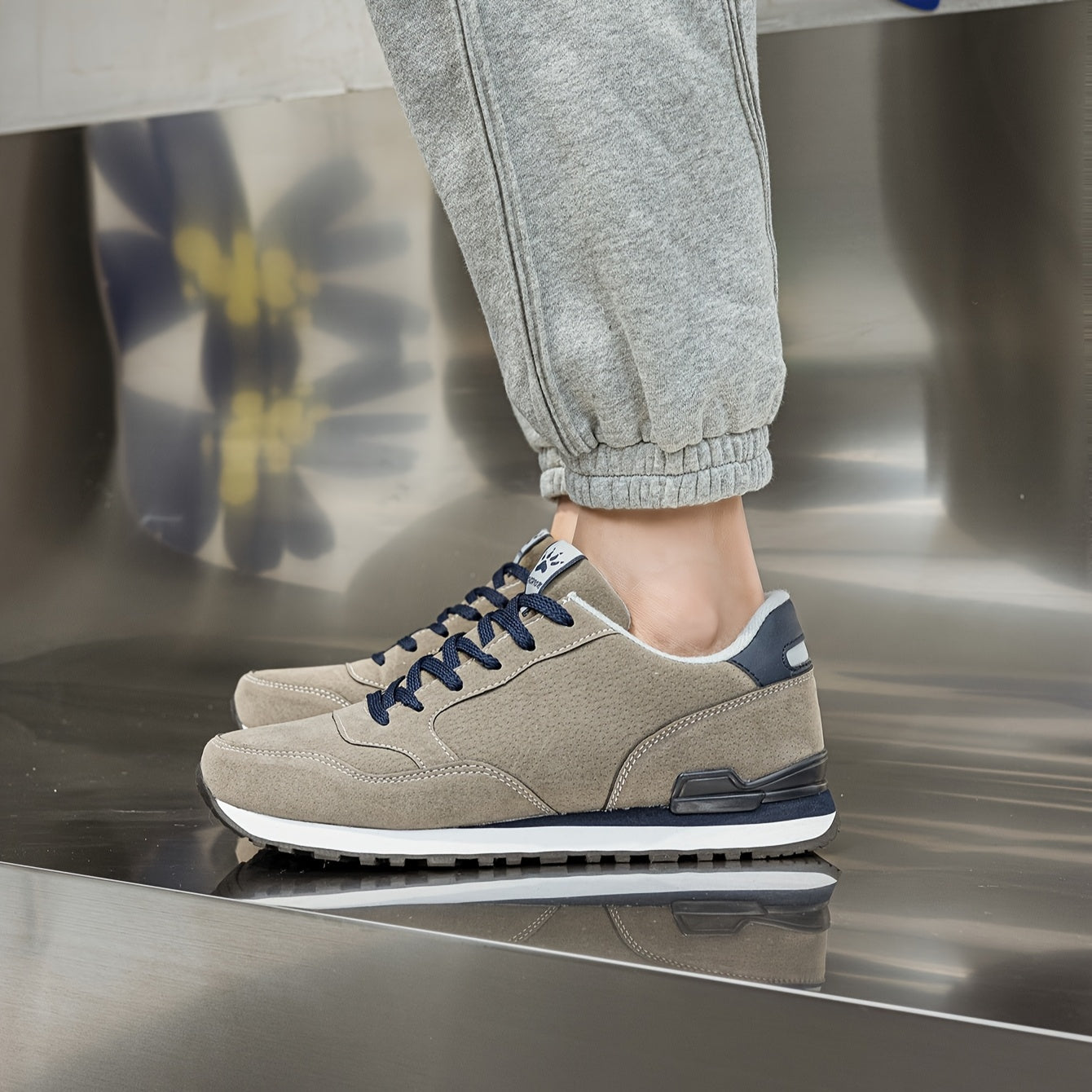 Men's Non-Slip Sneakers - All-Season Lace-Up Sneakers with Cushioned PU Sole, Beige/Blue Accent Low-Top Design for Gym, Hiking, Everyday - Non-Marking Tread, Durable & Easy-Clean Casual Shoes, Hiking Sneakers, Gym Footwear, R