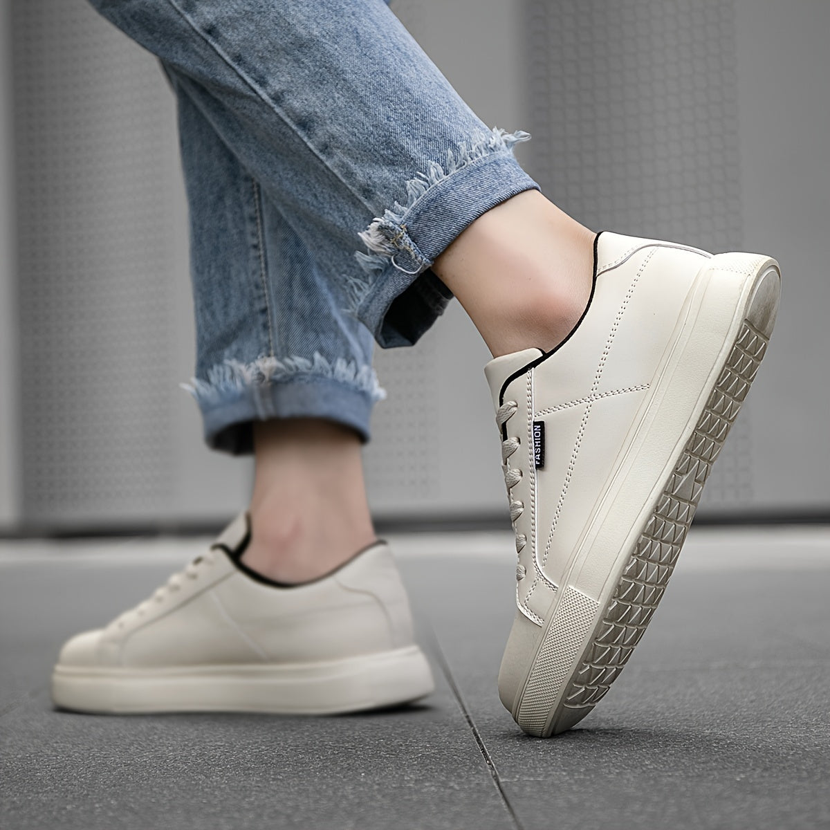 Men's Monochrome Casual Sneakers with White Accents - Comfortable, Easy to Match, Ideal for Everyday Use and Hiking