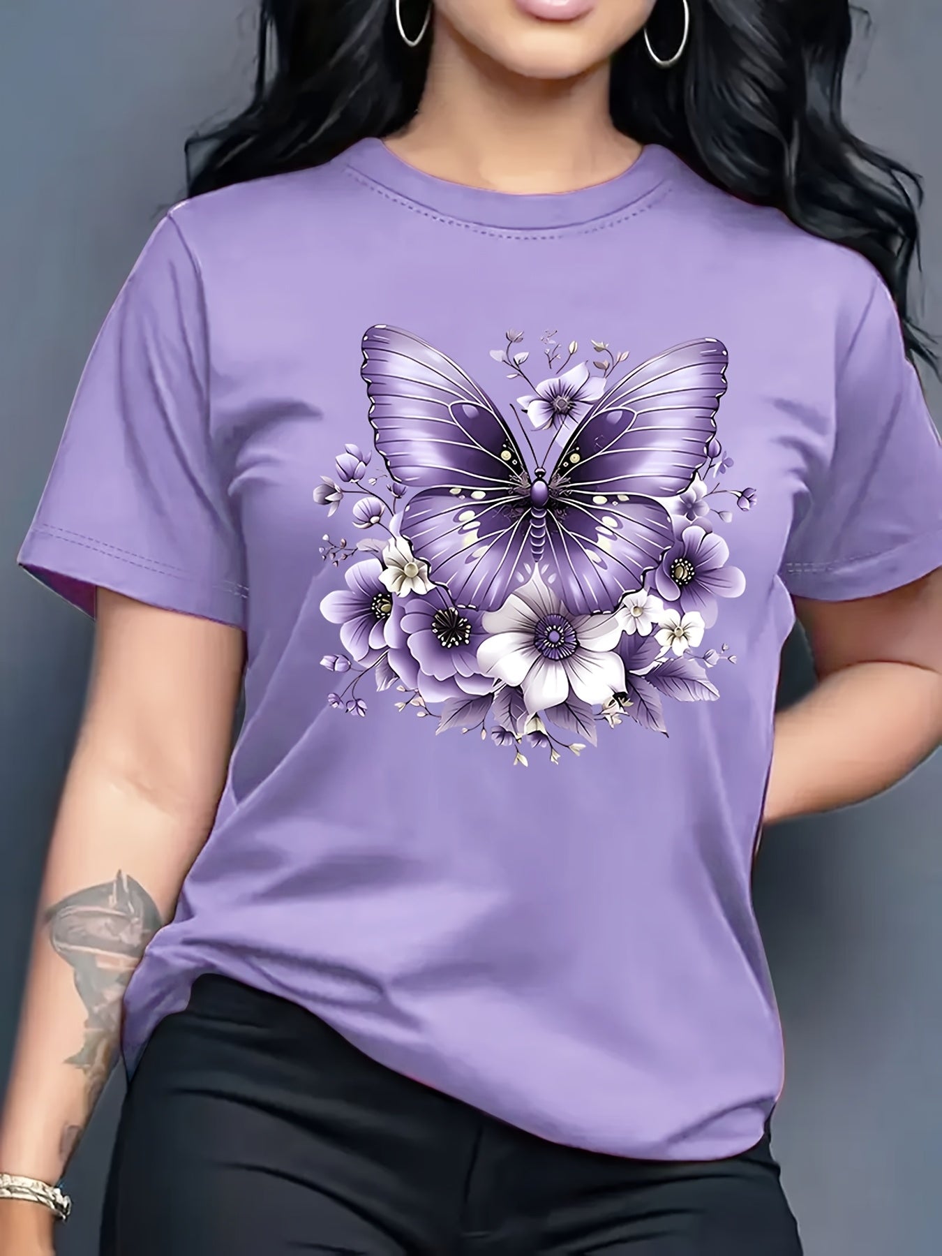 Women'S Floral Butterfly Print T-Shirt, Short Sleeve Crew Neck Casual Top for Spring & Summer, Vibrant Green with White & Blue Flowers, Perfect Birthday or Holiday Gift, Everyday Fashion | Vibrant Casual Top | Glossy Texture