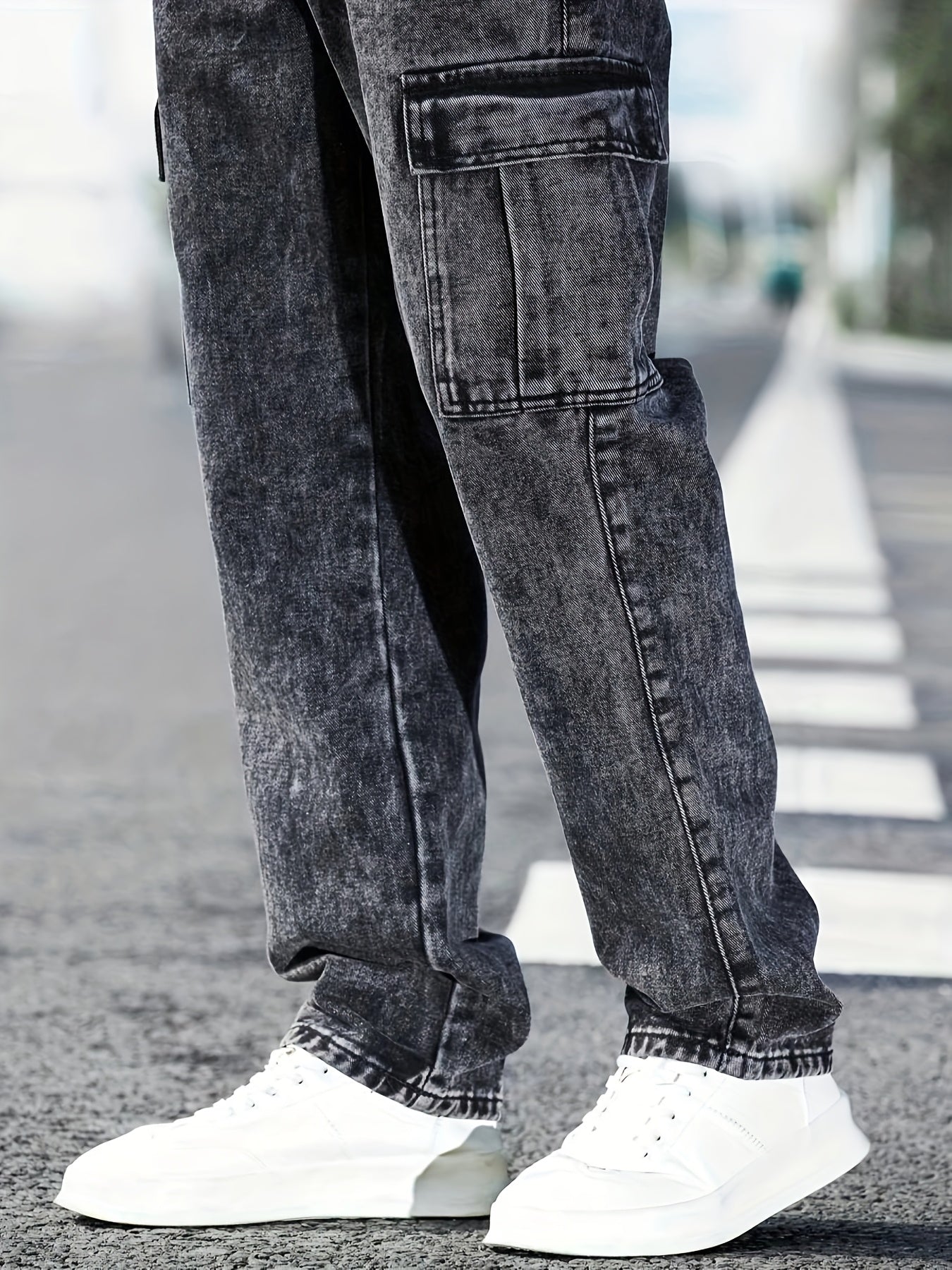 Men's Multi-Pocket Cargo Jeans - Casual Loose Fit Denim with Flap Pockets, Durable Cotton Blend, Ideal for All Seasons, Casual Wear Pants | Classic Blue Jeans | Cotton Blend Jeans