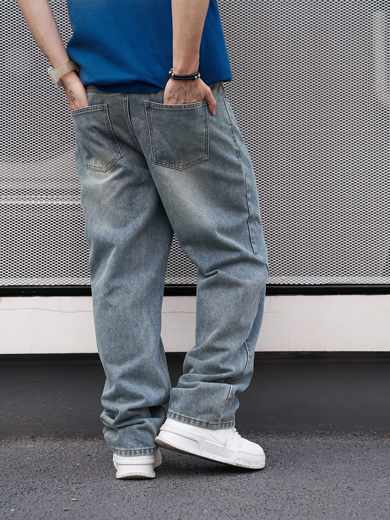 Men's Casual Straight-Leg Washed Denim Jeans - Light Blue, Loose Fit, Slant Pockets, Comfortable Blend for Casual Attire