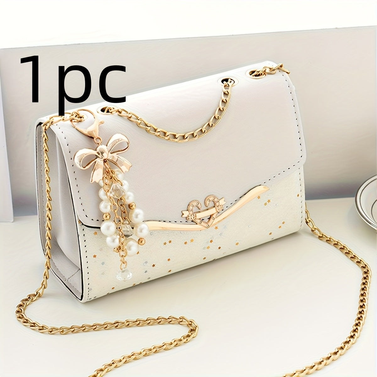 A Stylish Women'S Flip Chain Handbag, Ideal for Shopping, Makes a Wonderful Gift for Family, Loved Ones, Friends, Classmates, Or Even for Yourself. It'S a Perfect Present for Valentine'S Day, Featuring a Square Bread Design A