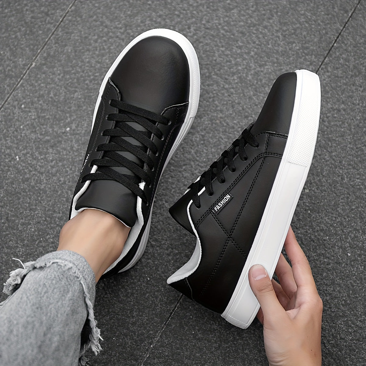 Men's Monochrome Casual Sneakers with White Accents - Comfortable, Easy to Match, Ideal for Everyday Use and Hiking