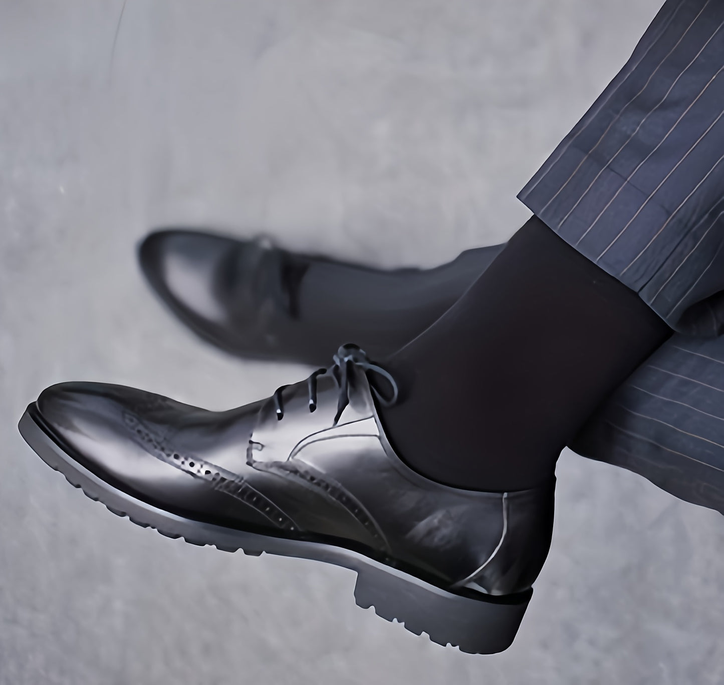 10 Pairs Men's Classic Dress Socks - Lightweight Breathable Office Business Casual Crew Socks, Solid Black, Machine Washable Comfort Fit, Smooth Texture